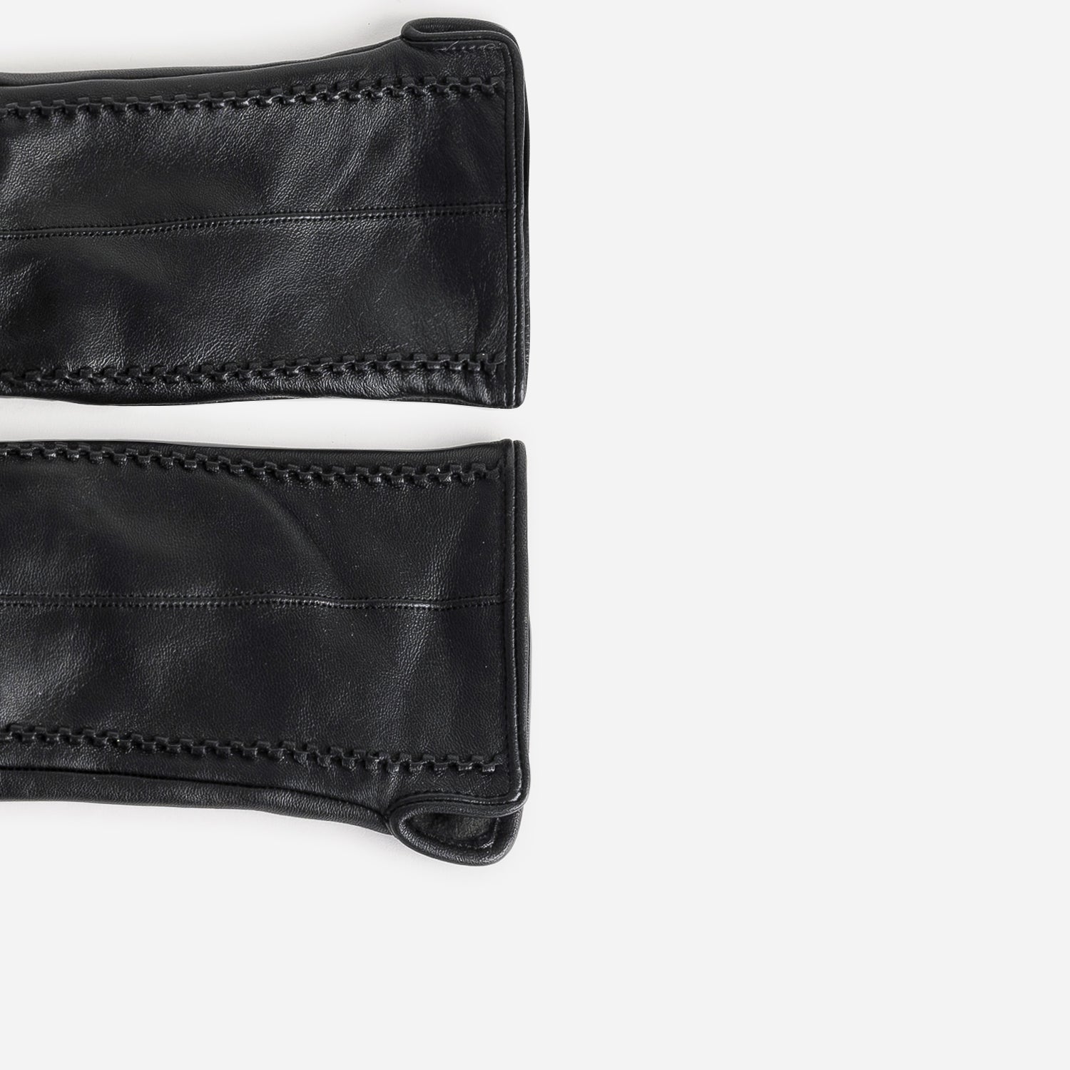 Gants noirs en cuir avec détails embossés