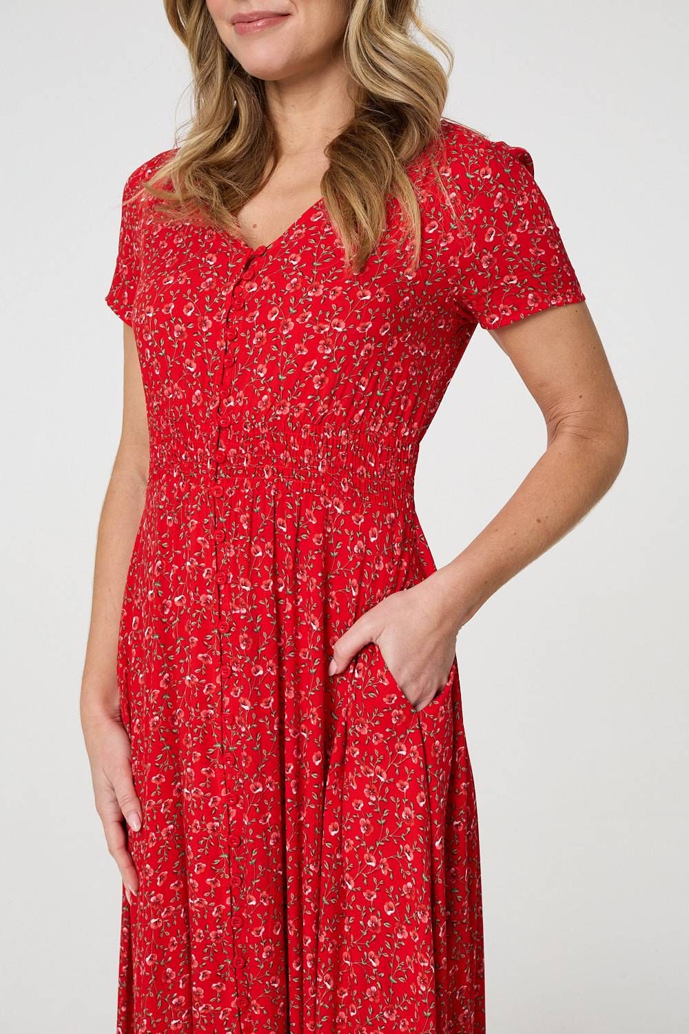 Izabel London Ditsy Floral A-Line Maxi Dress