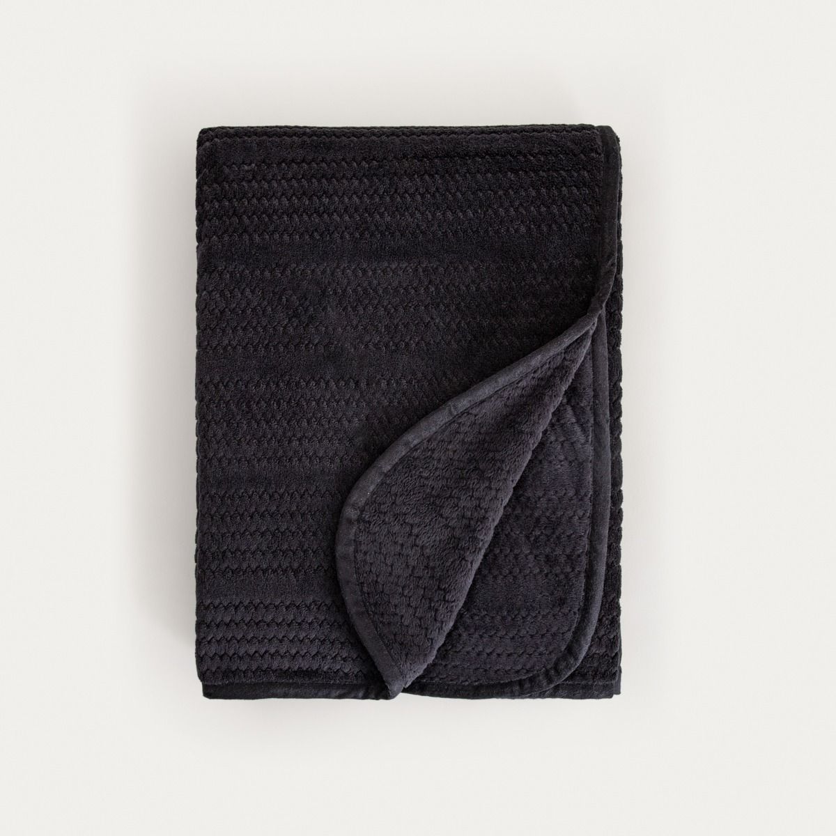 Koc MAVRO miękki czarny z ozdobnym przeszyciem i lamówką 150x200cm