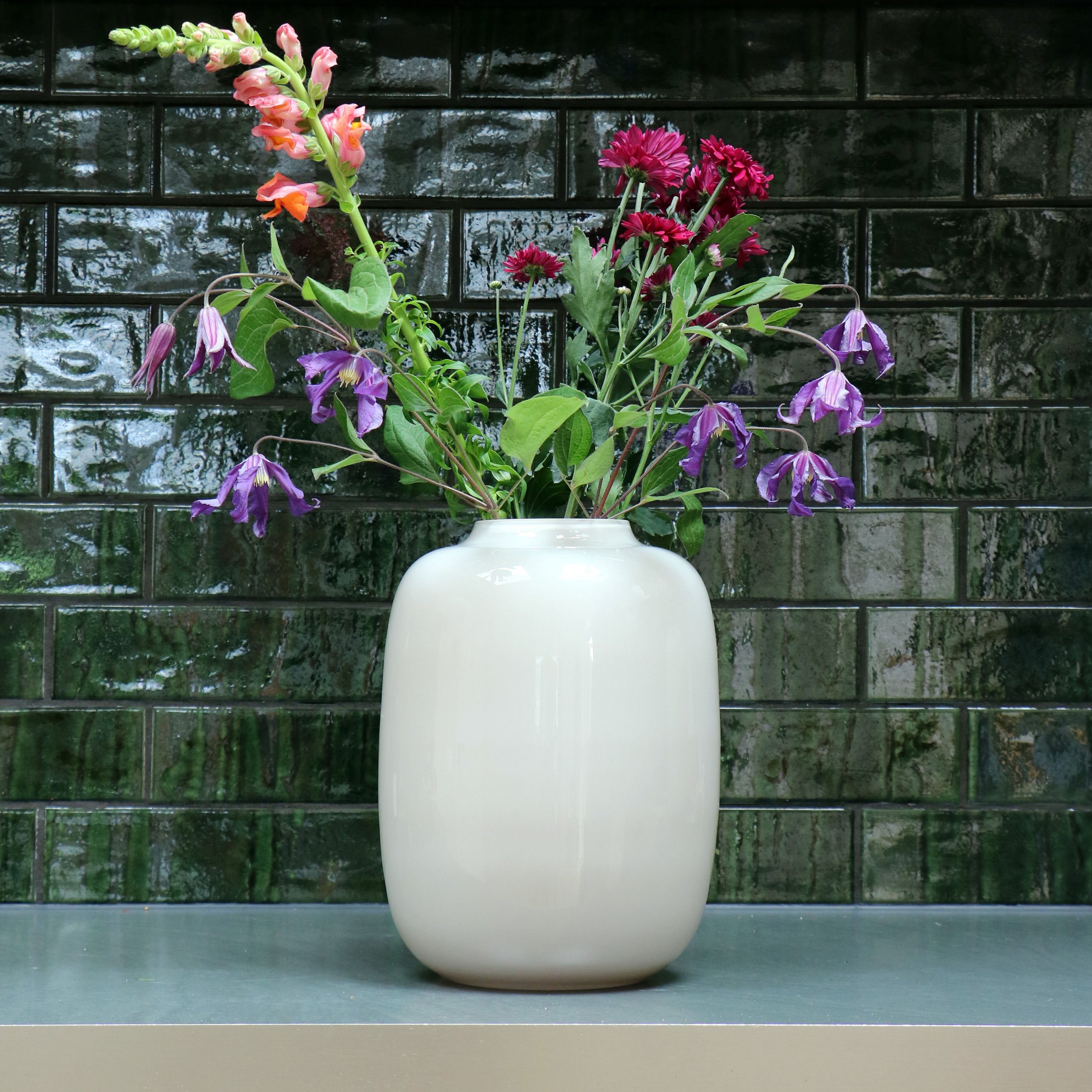 Vase The World Artic Vaas Ø 21 cm - Pastel Ivory