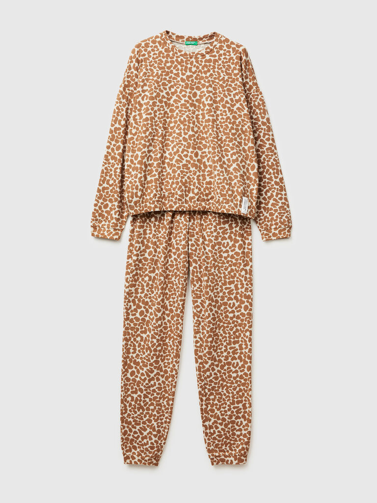 Pyjamas with animal print