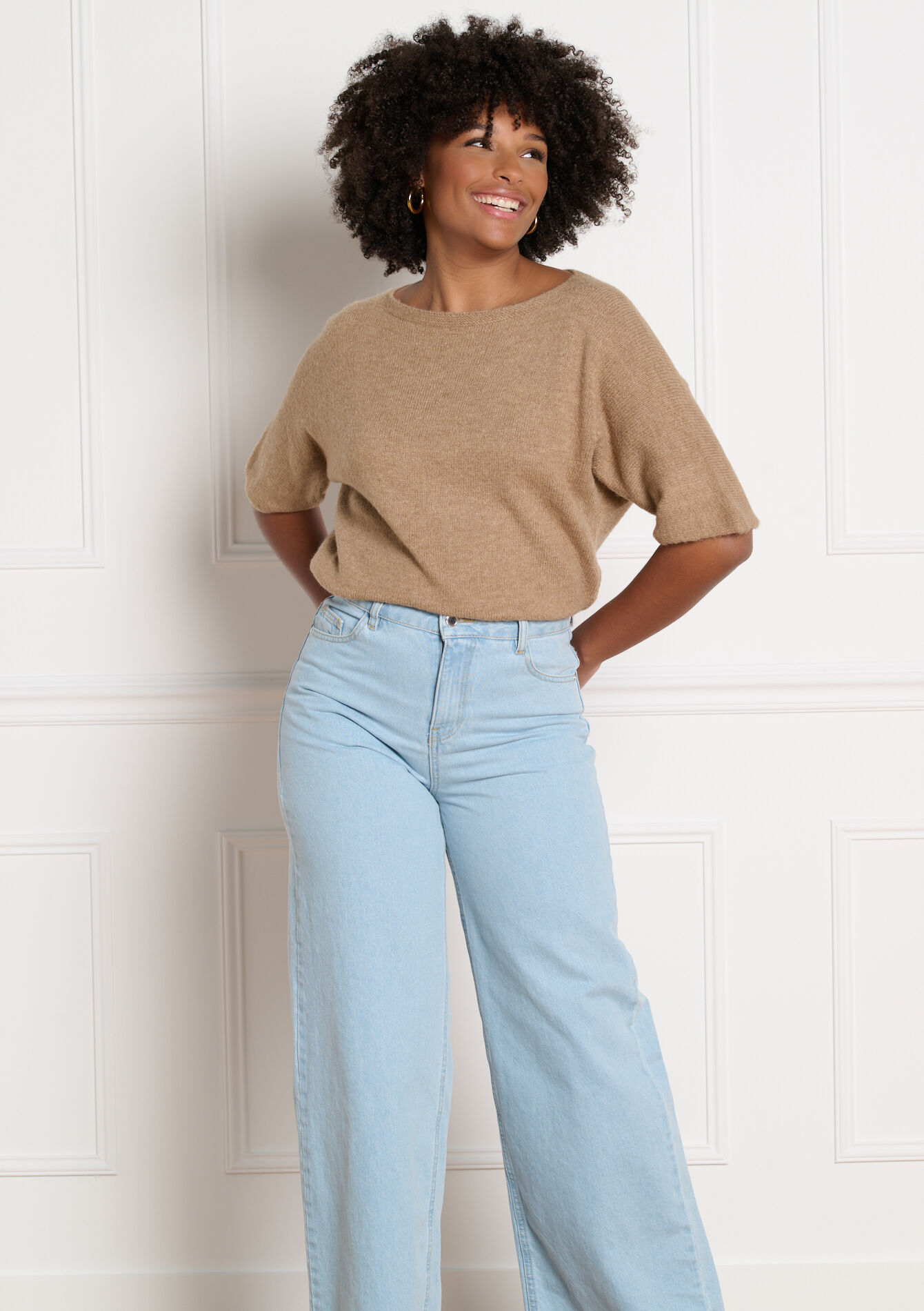 Minimalistische trui met korte mouwen