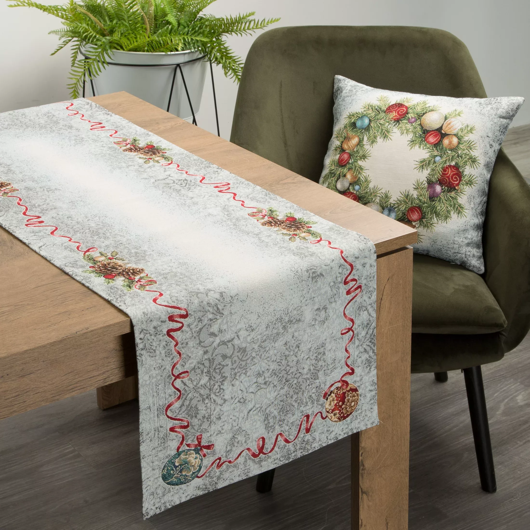 Bieżnik na stół popielato, czerwony 40x100 cm gobelinowy z motywem świątecznym
