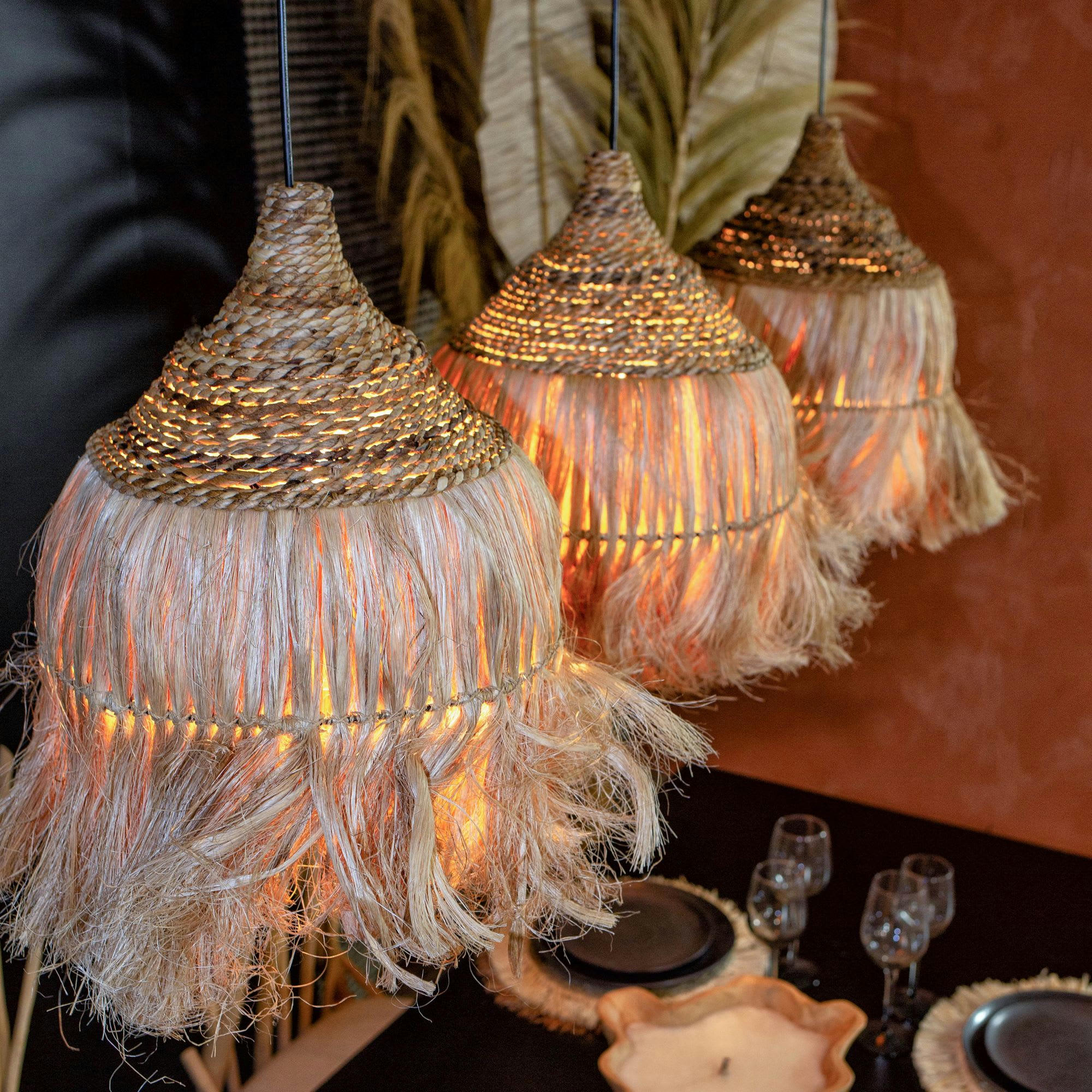 TAN TAN - Suspension en feuilles d'abaca Ø36cm