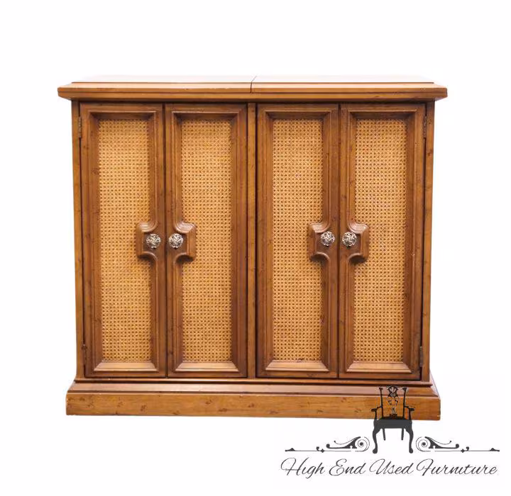 DREXEL FURNITURE Solid Pecan Mediterranean Old World 76