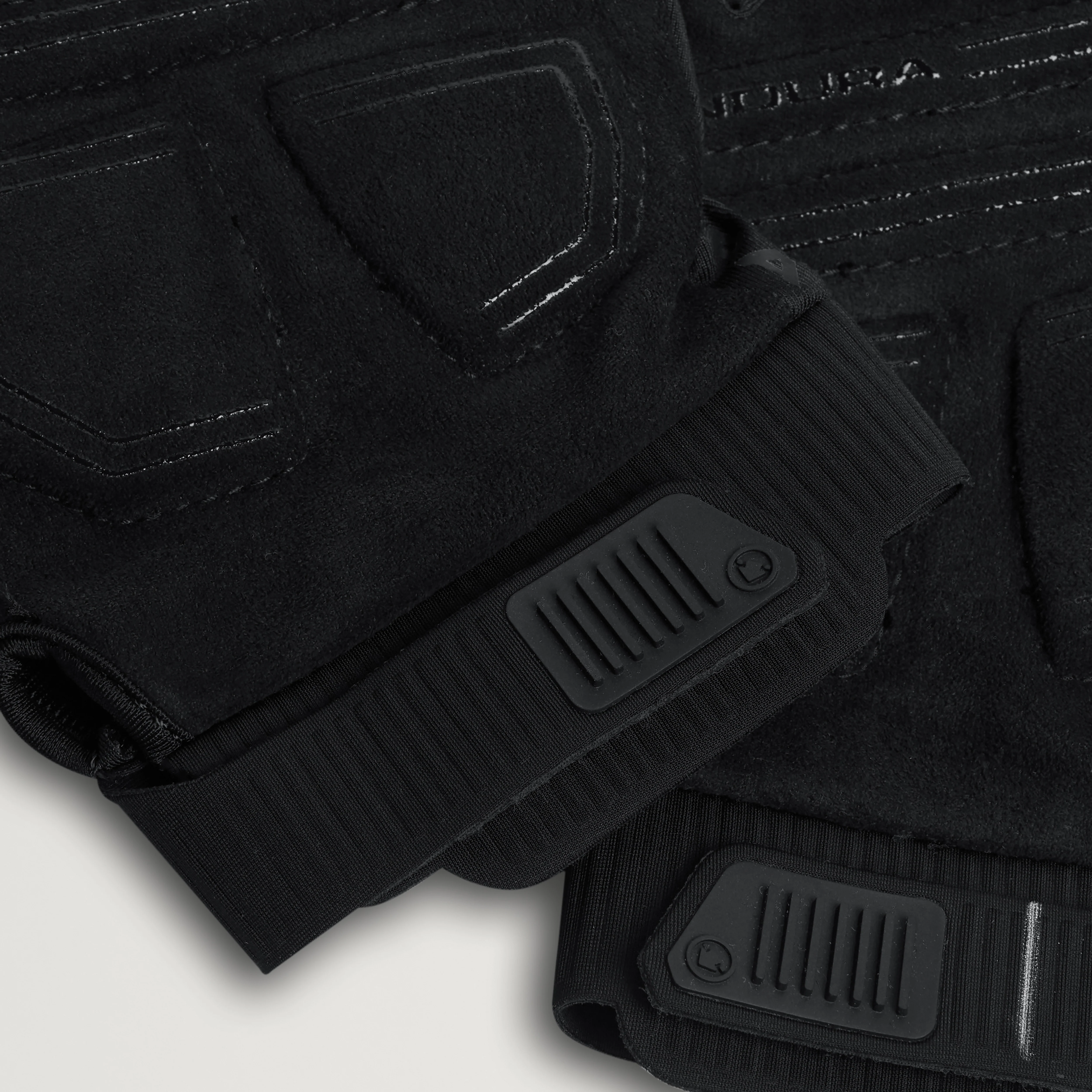 Loop Full Finger Gloves - Black