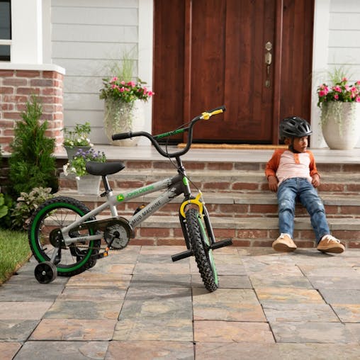 John Deere Mud Machine 16'' / 40cm BMX Bicycle w/ Training Wheels 4y