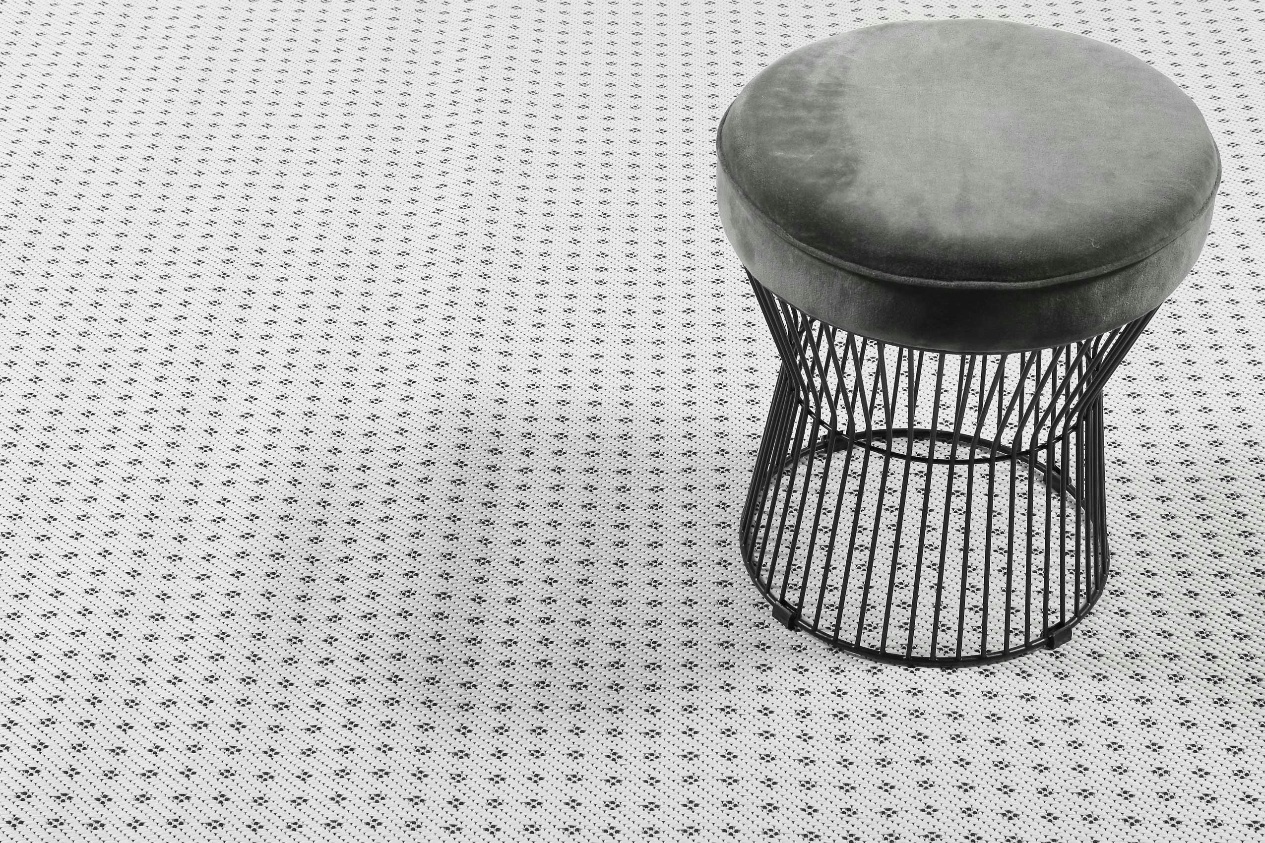 MONROE - Tapis exterieur tissé plat motif discret blanc et noir 80x300