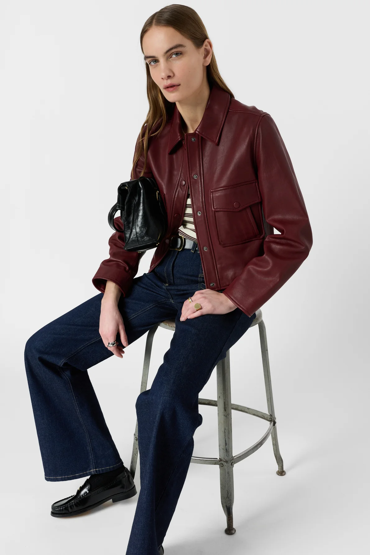Veste courte en cuir bordeaux - NOEVE
