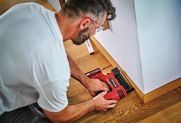 Cloueuse sans fil einhell TE-CN 18 Li-Solo 18V (sans batterie)