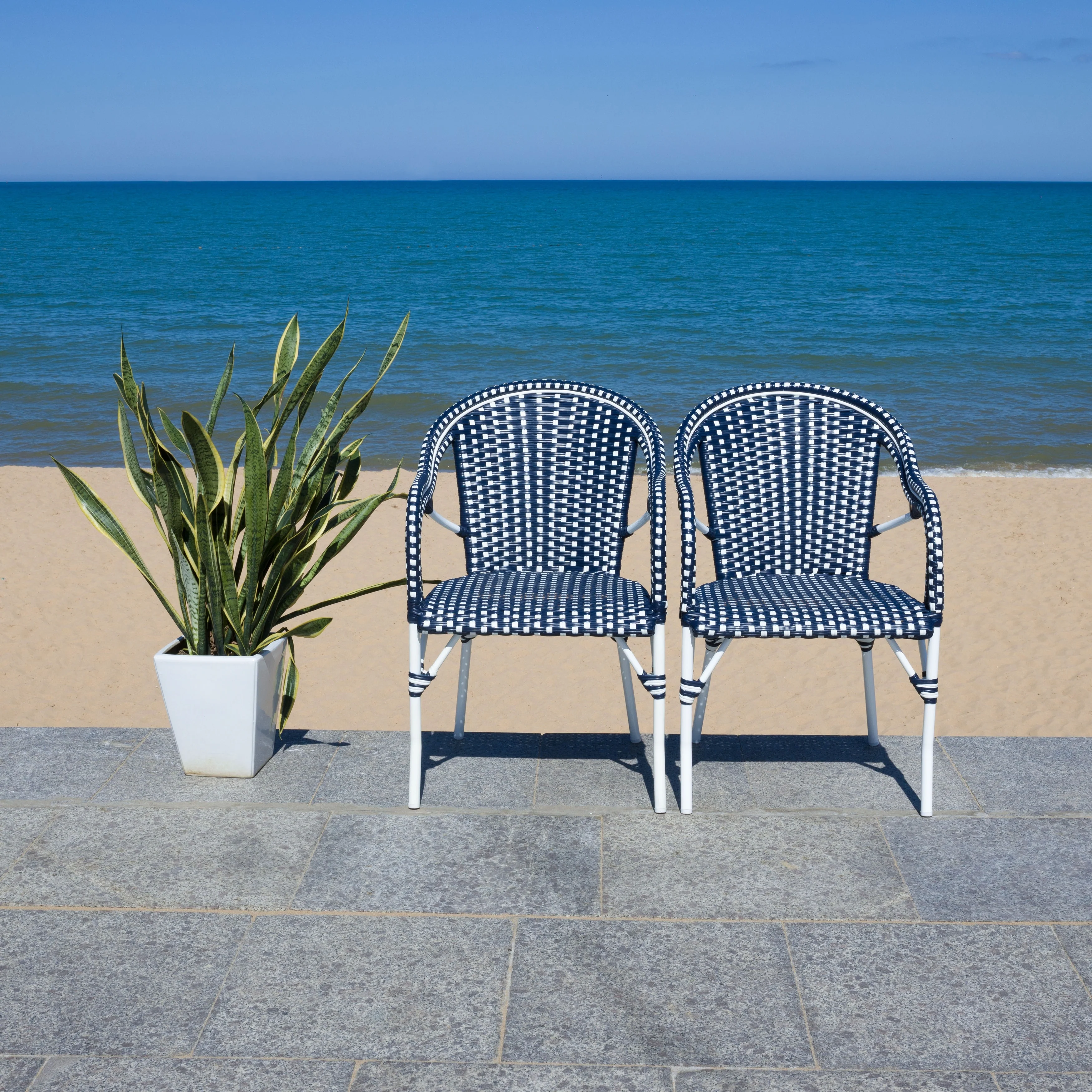 SAFAVIEH California Arm Chair (Set of 2) - 23W x 25D x 36H