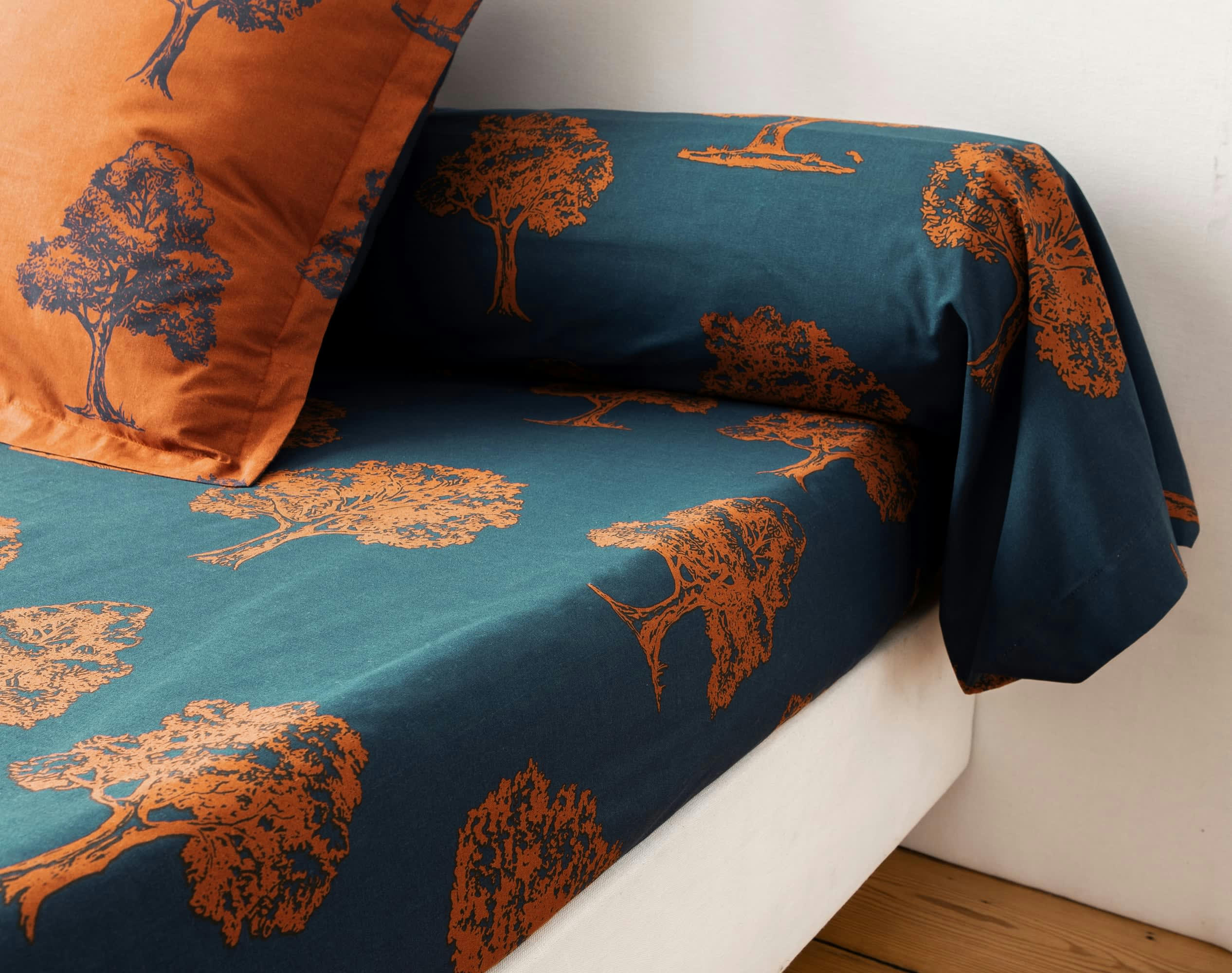 ARBRES - Drap-housse 90x190 en coton bleu pétrole