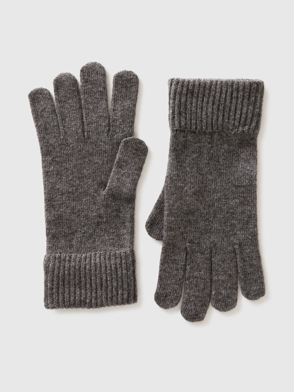 Gloves in pure virgin wool