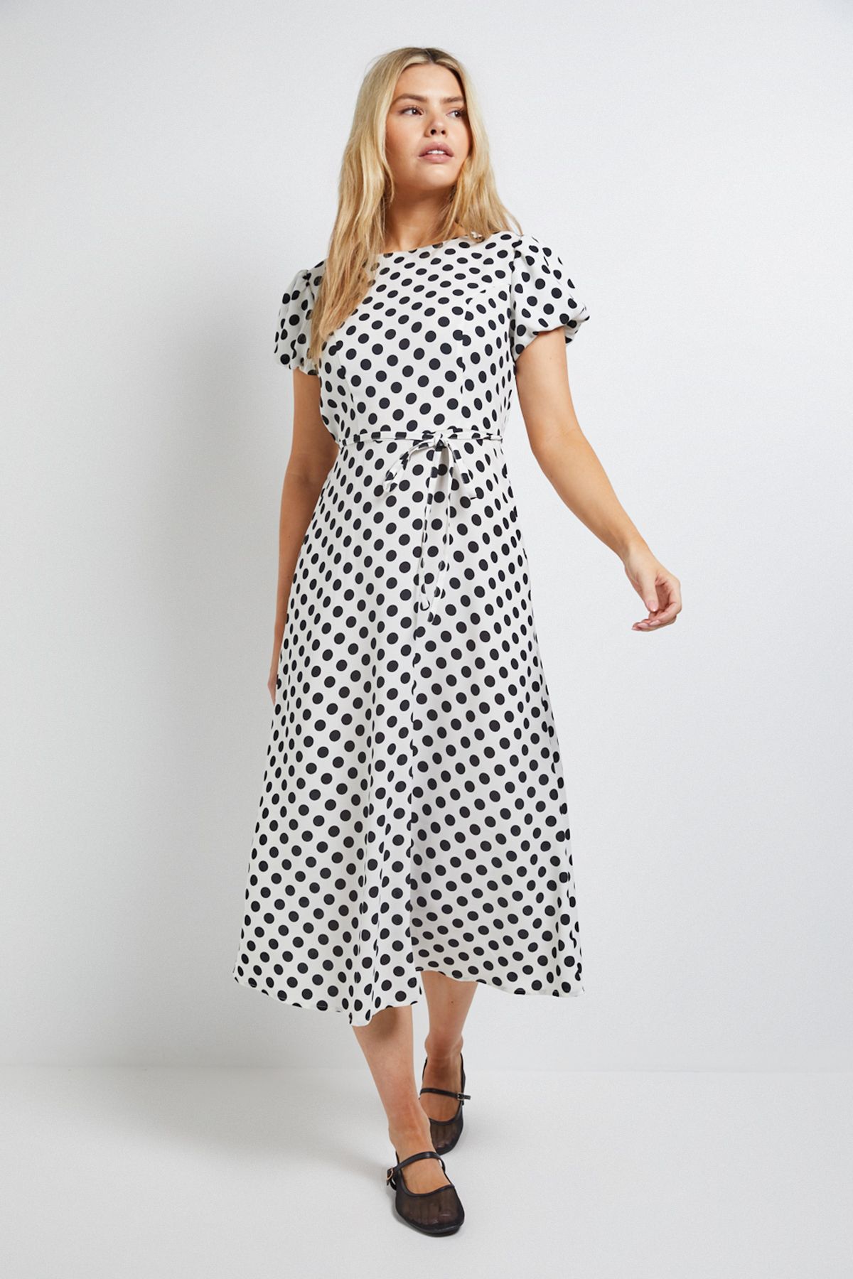 Dorothy Perkins Mono Spot Tie Back Detail Puff Sleeve Midi Dress