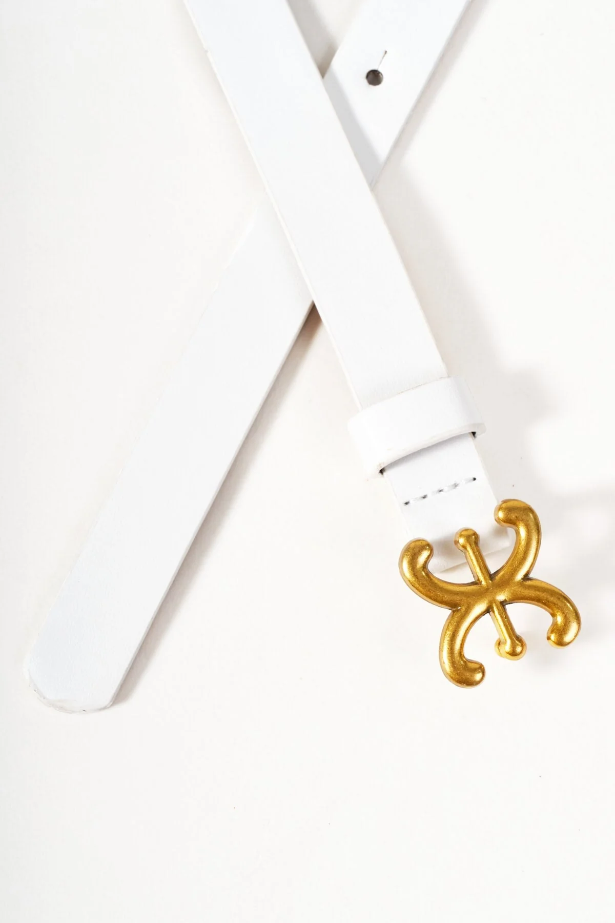 White Link Detail Skinny Belt - Size M/L