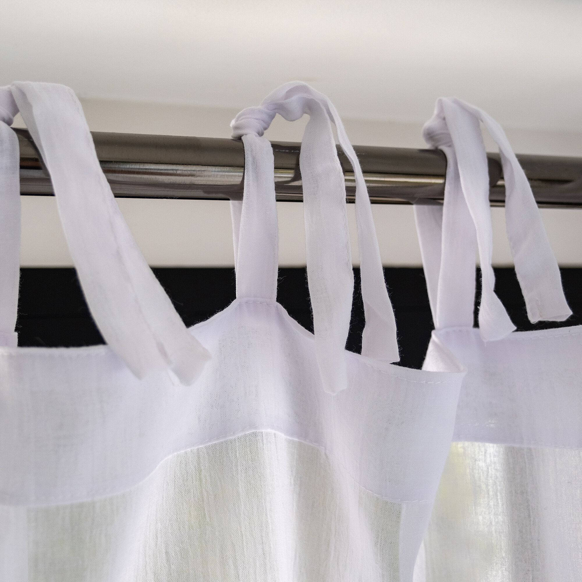 ALBY - Voilage à nouettes en polyester et coton 130x250cm - blanc