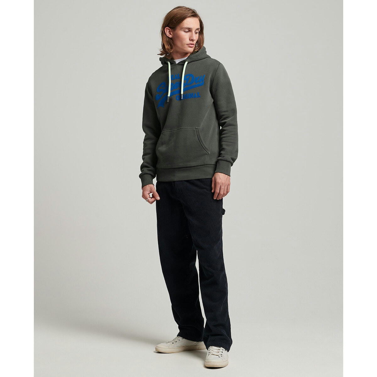 Sweat fermé à capuche gros logo