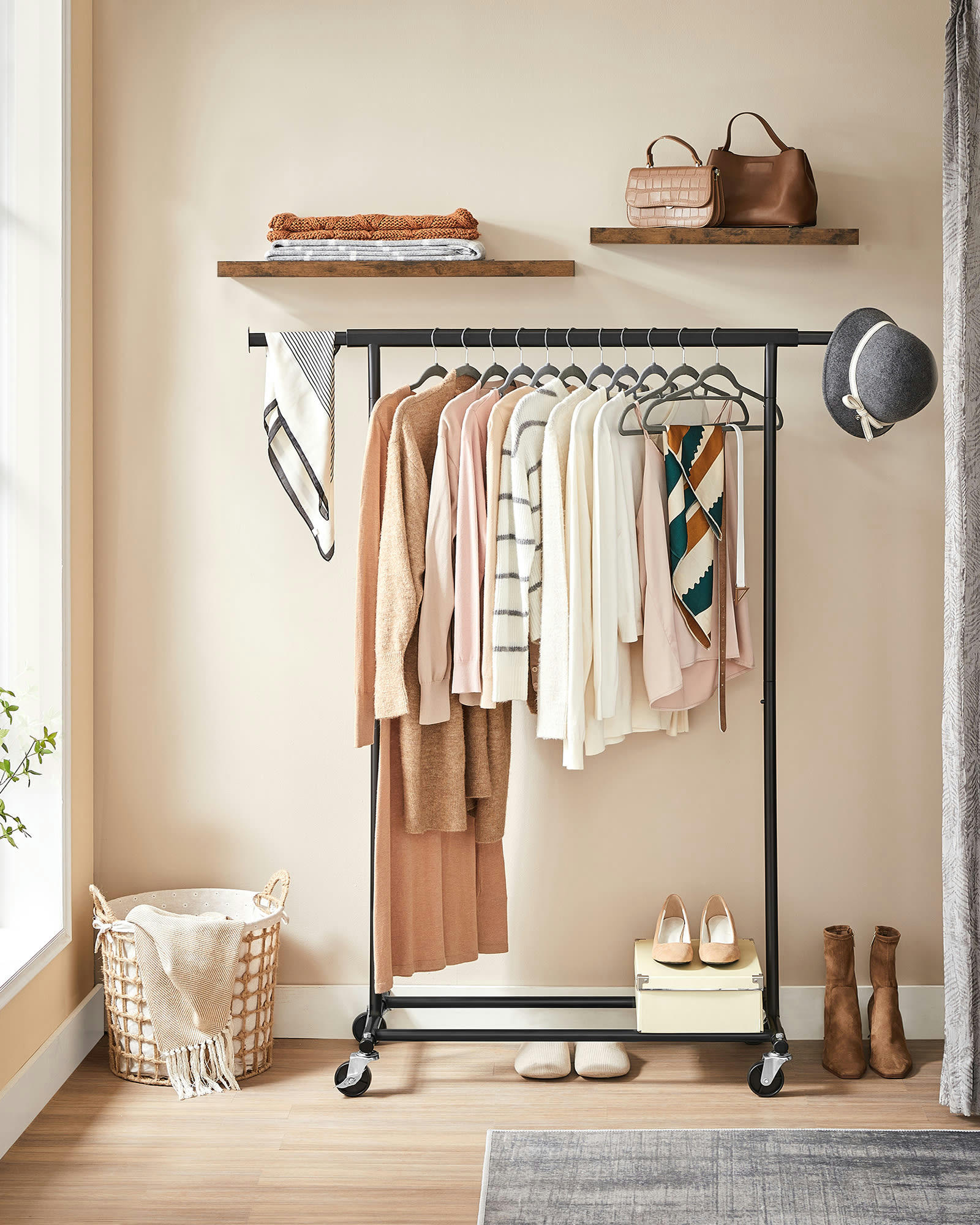 AVEC ROULETTES - Portant à vêtements avec roulettes acier noir