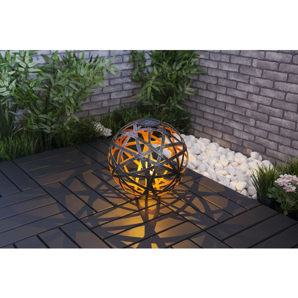 LED-Solarkugelleuchte »Bernike«, Ø: 30 cm, mit Erdspieß, silberfarben, inkl. Dämmerungssensor