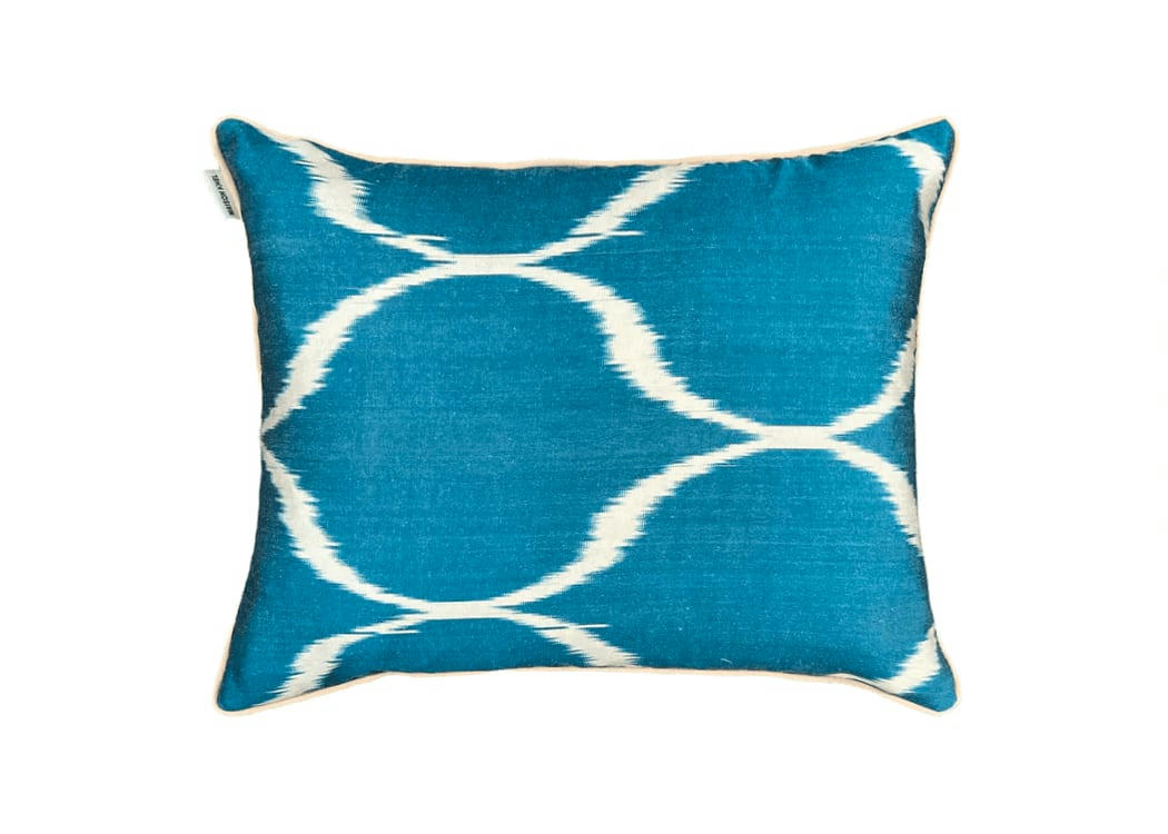- Housse de coussin double soie ikat  40x50 bleu