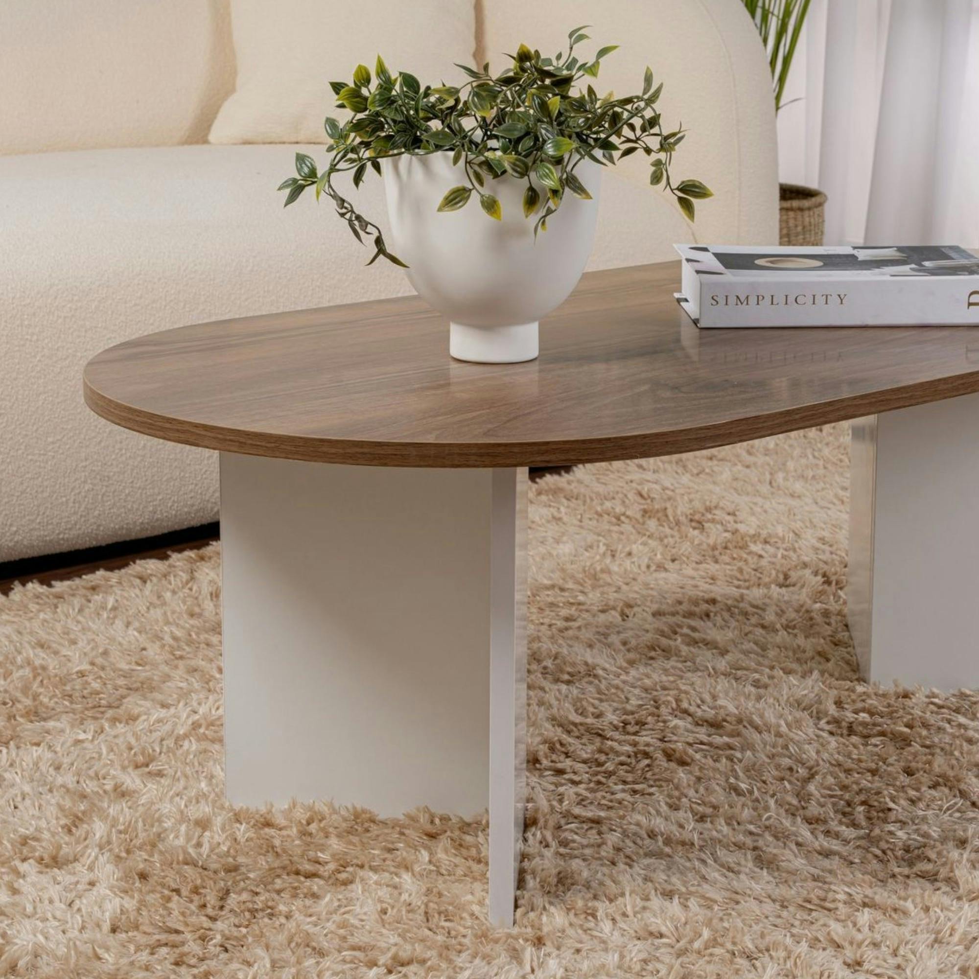 Table basse ovale plateau effet noyer - pieds en V MARFA