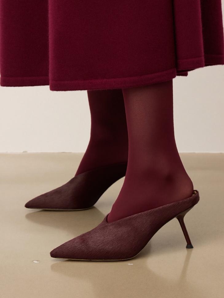 Maroon stiletto mules with natural bristles