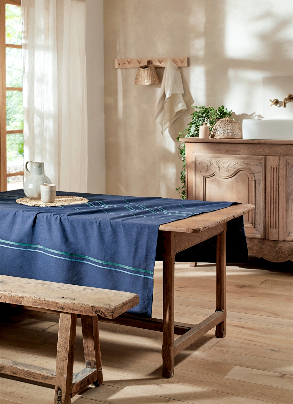 NAPPE BRODÉE CODI BLEU MARINE