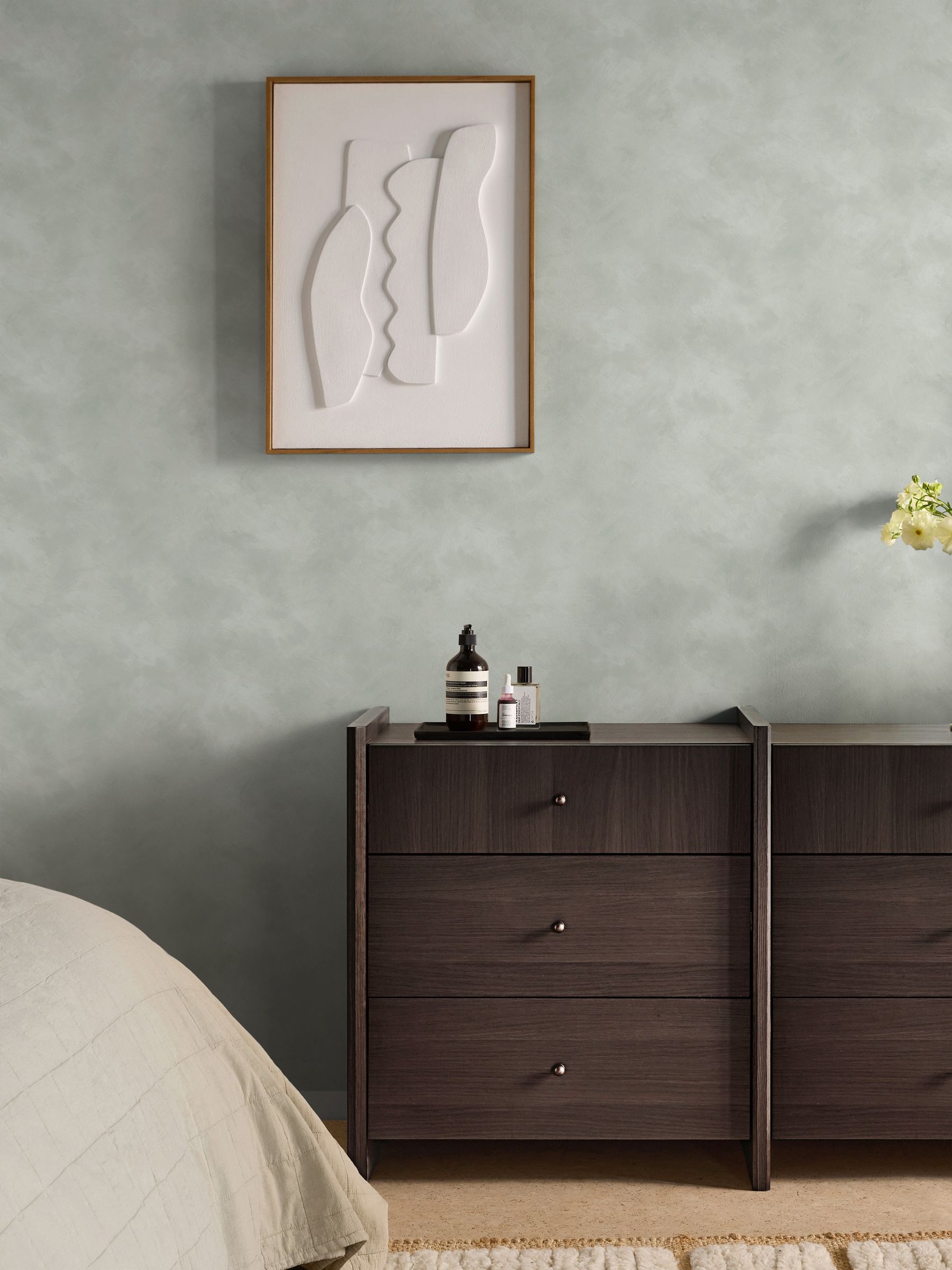 Shae 10M Wallpaper in Sage Limewash