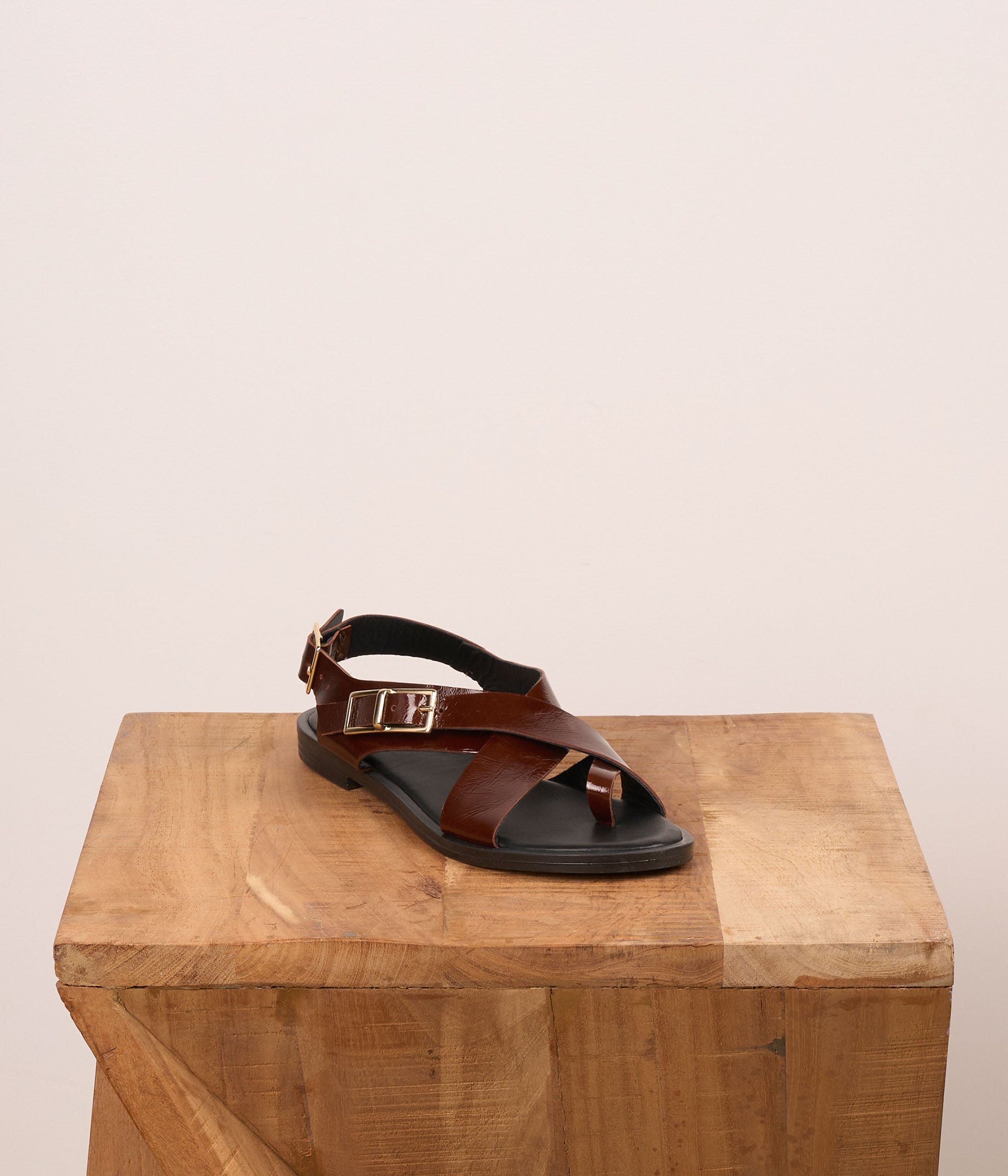Sandales vernies marron Pita