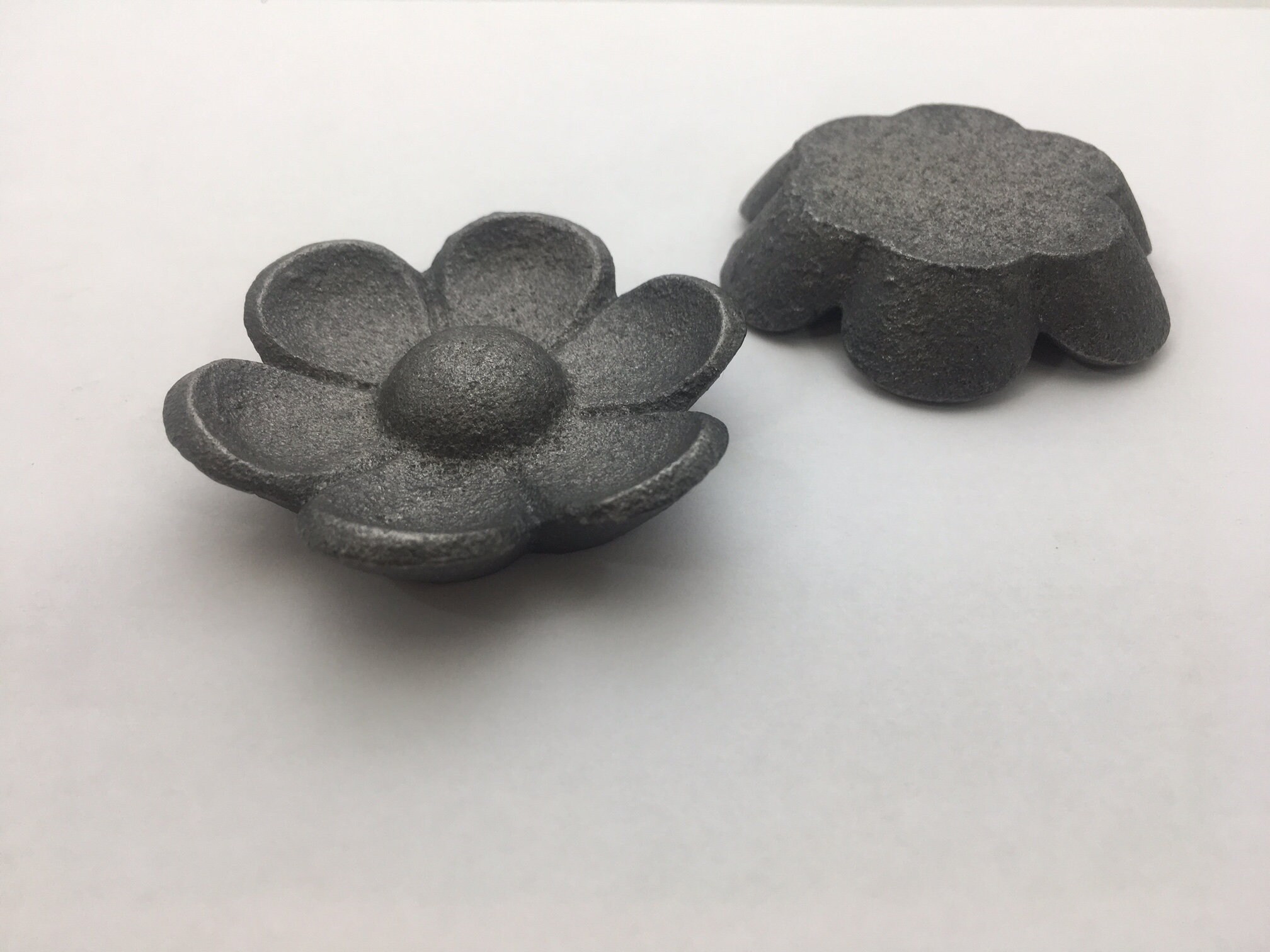 Steel Flower heavy metal iron flower petal paper weight