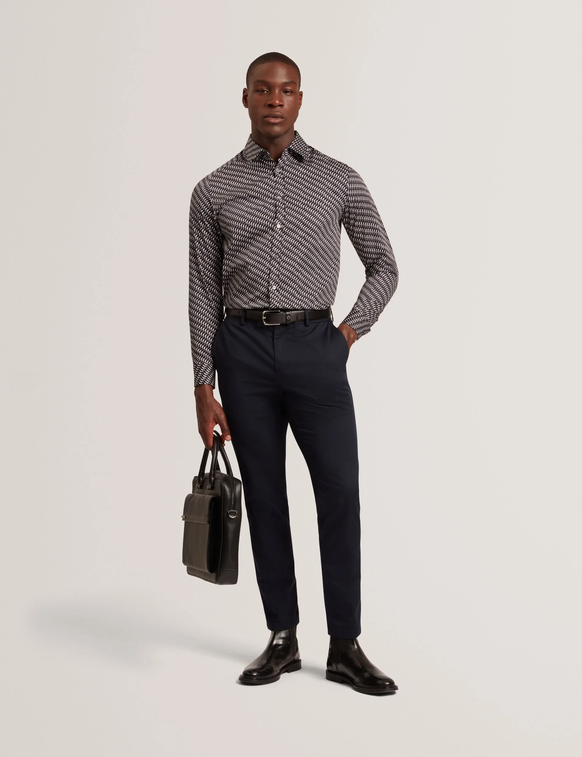 KRISTOV | BLACK