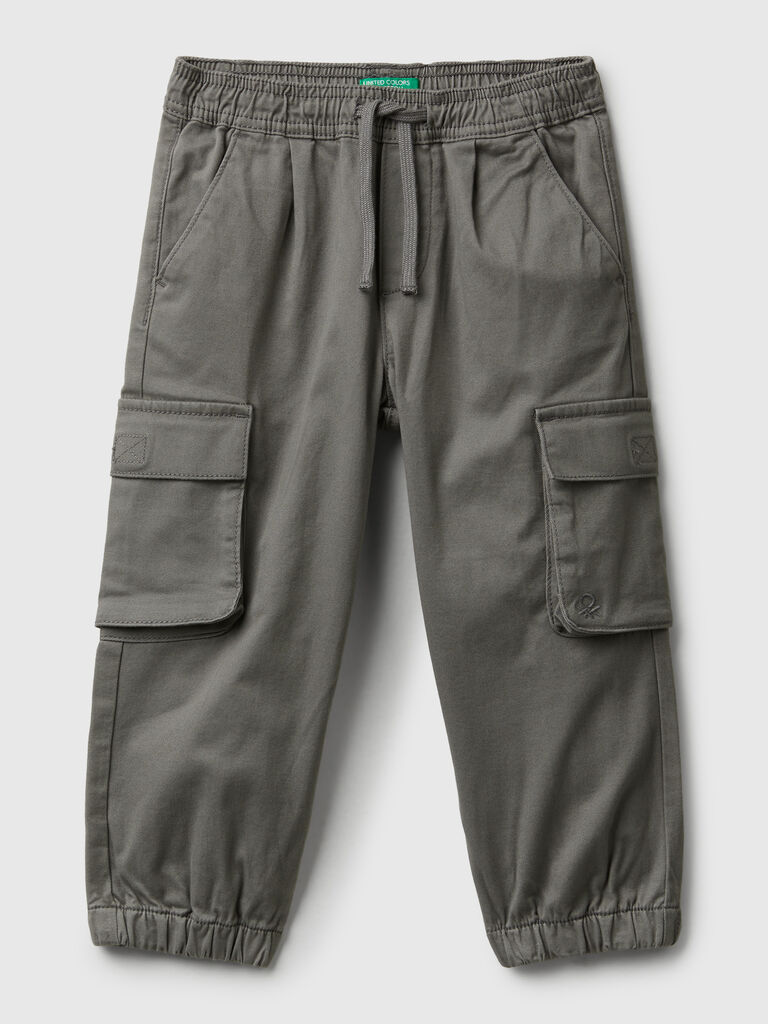 Cargo trousers with drawstring