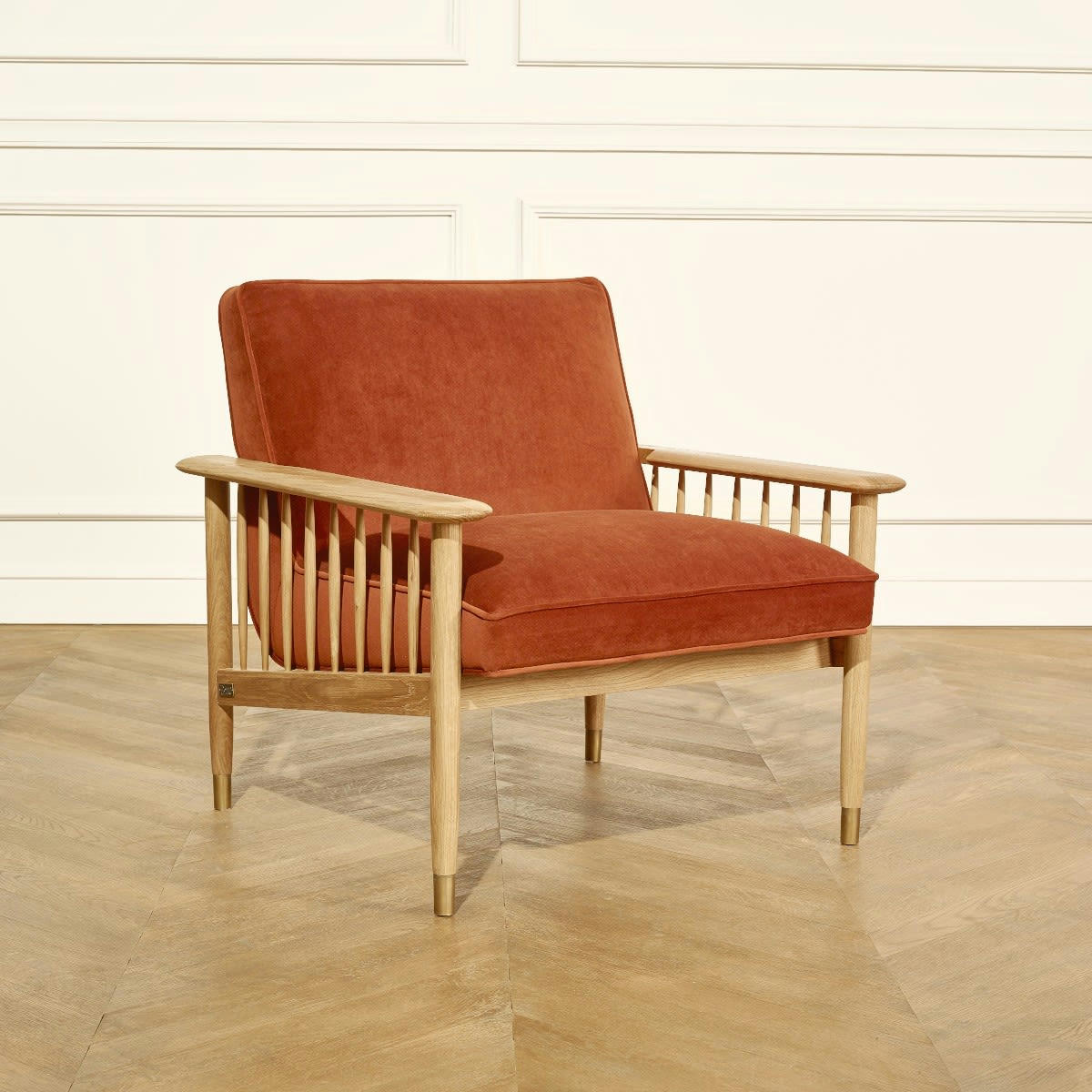 ALBERTINE - Fauteuil en chêne et velours ton caramel