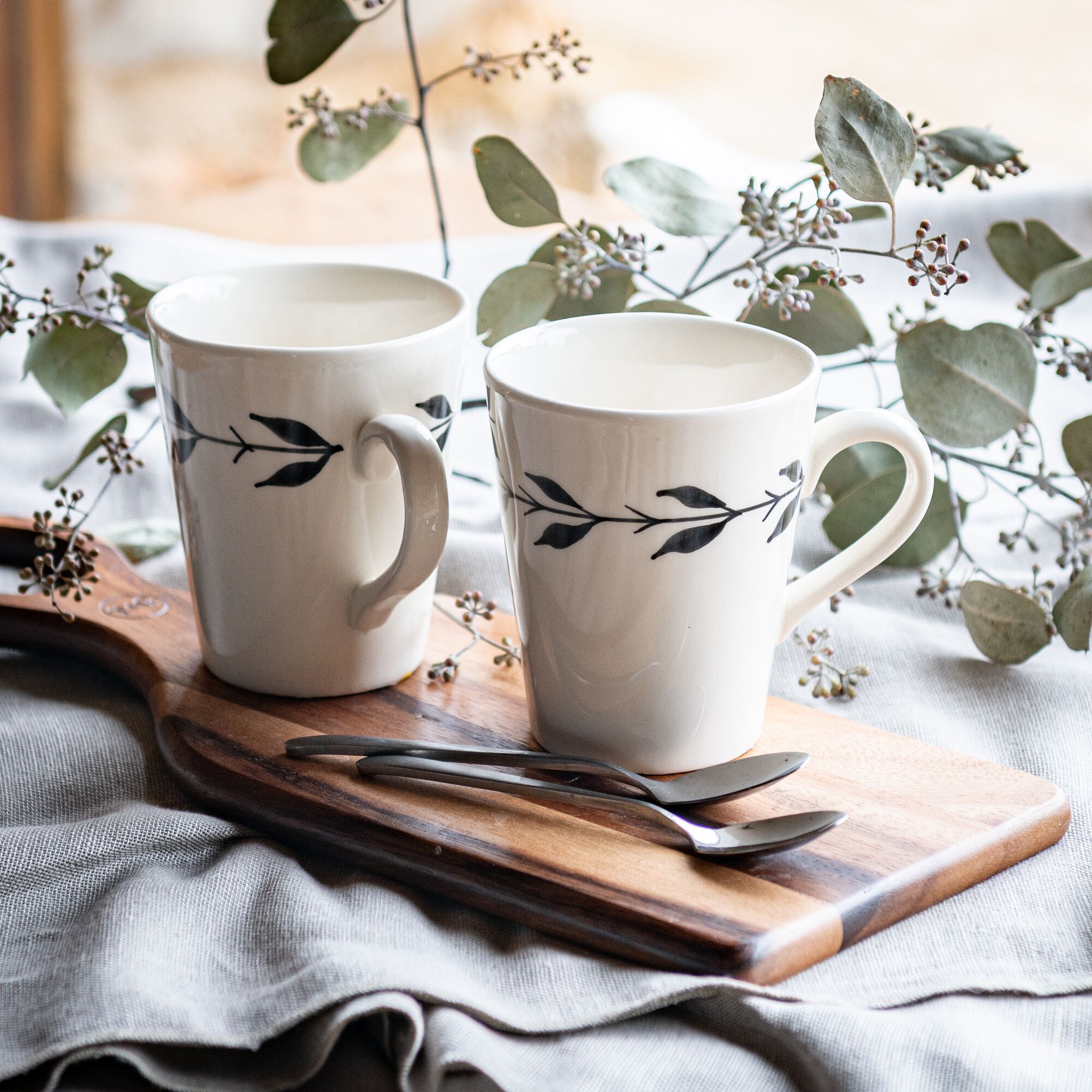 KISSOS - Mug en faïence D9,5cm - blanc