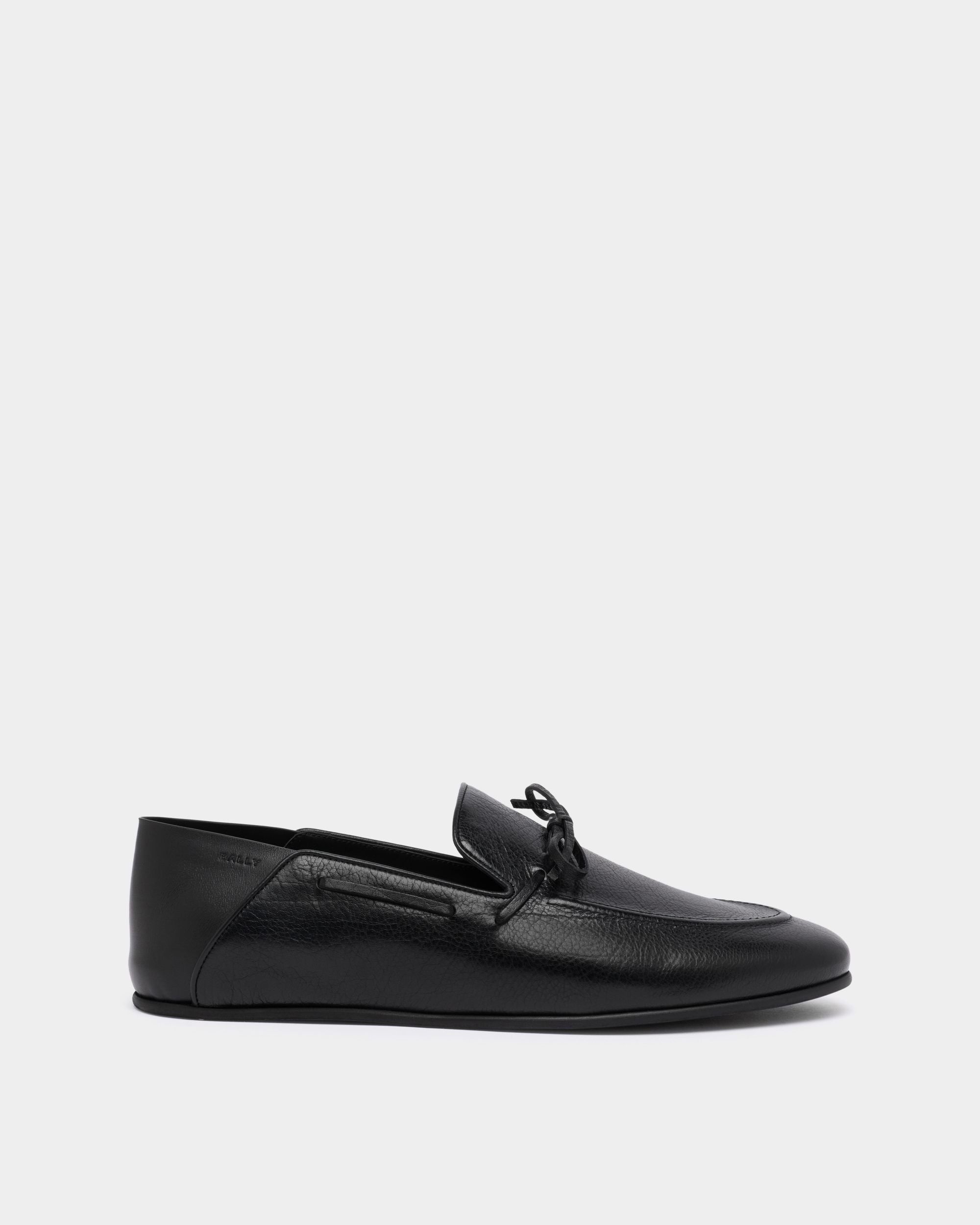 Loafer Eclat aus genarbtem Leder in Schwarz