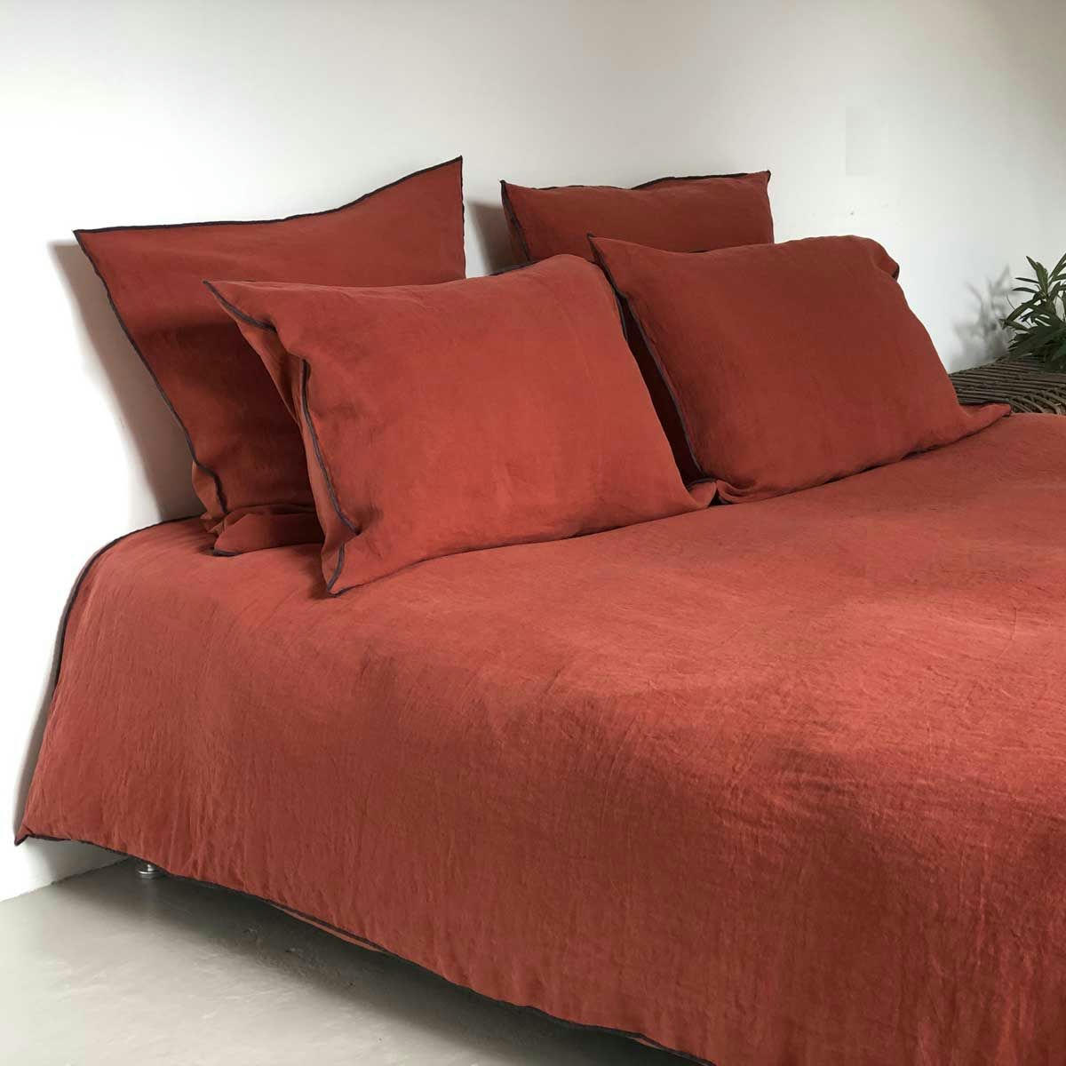 OSLO - Parure de lit en lin lavé rouge - 260 x 240 cm