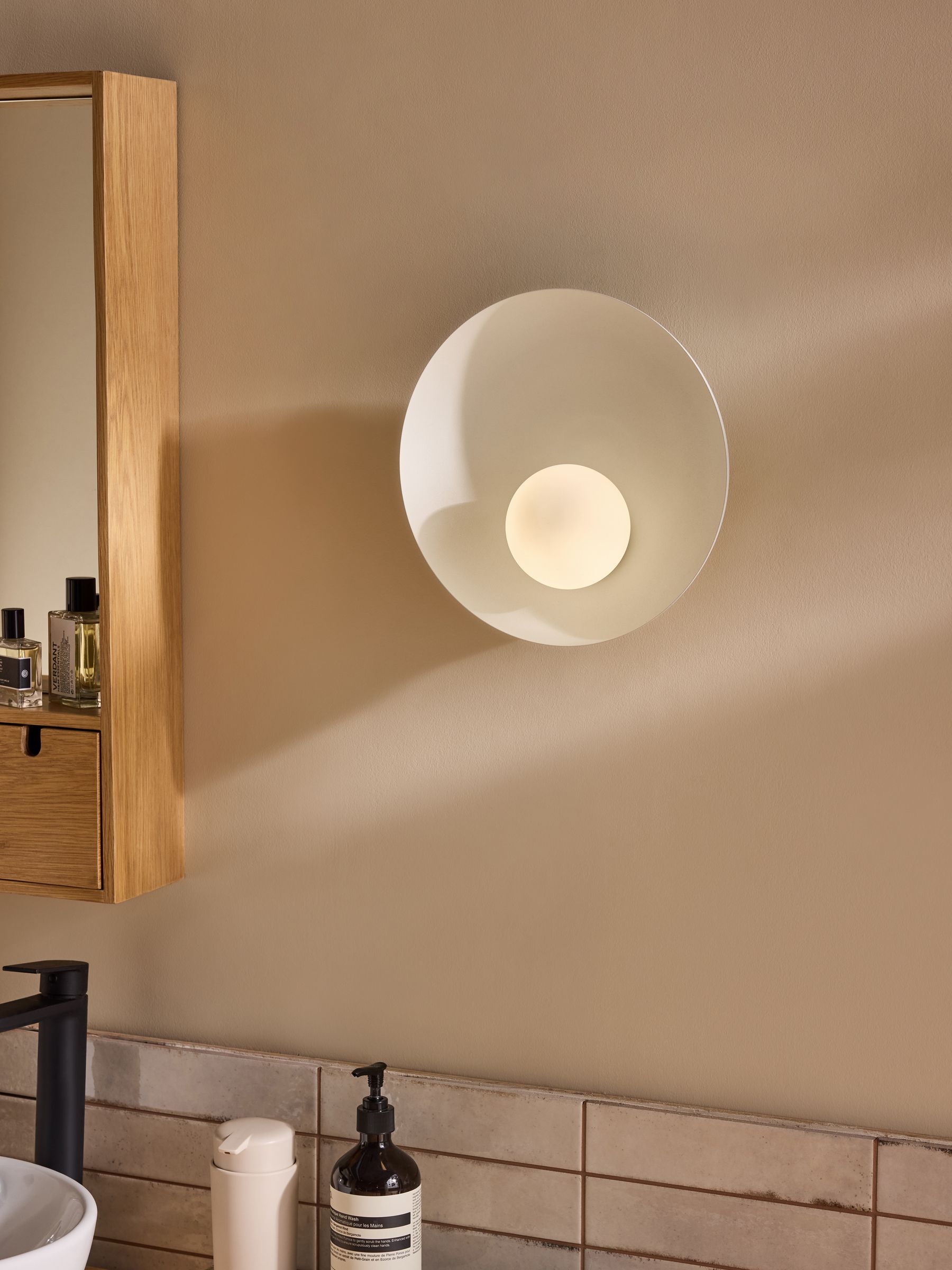 Cream Malta Bathroom Wall Light