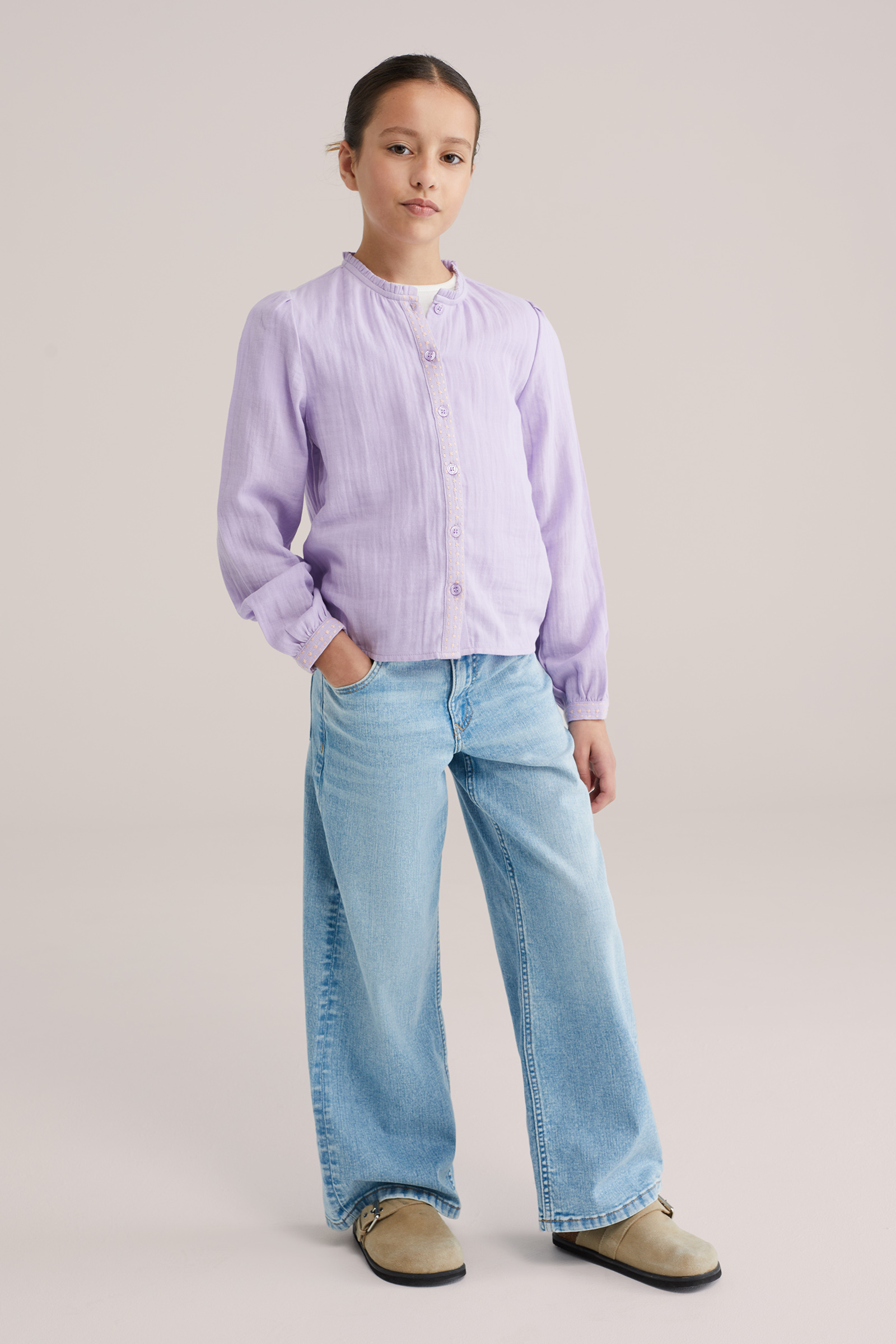 Meisjes blouse met embroideries