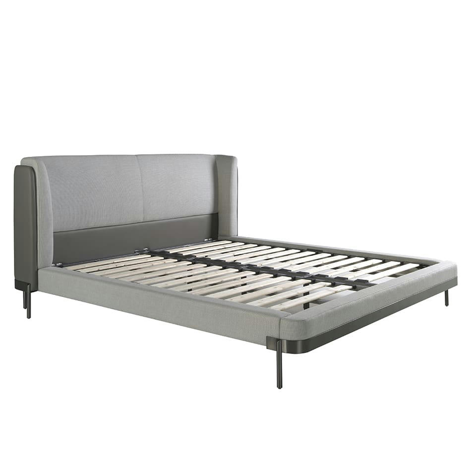 - Lit en tissu gris clair et croûte de cuir gris foncé