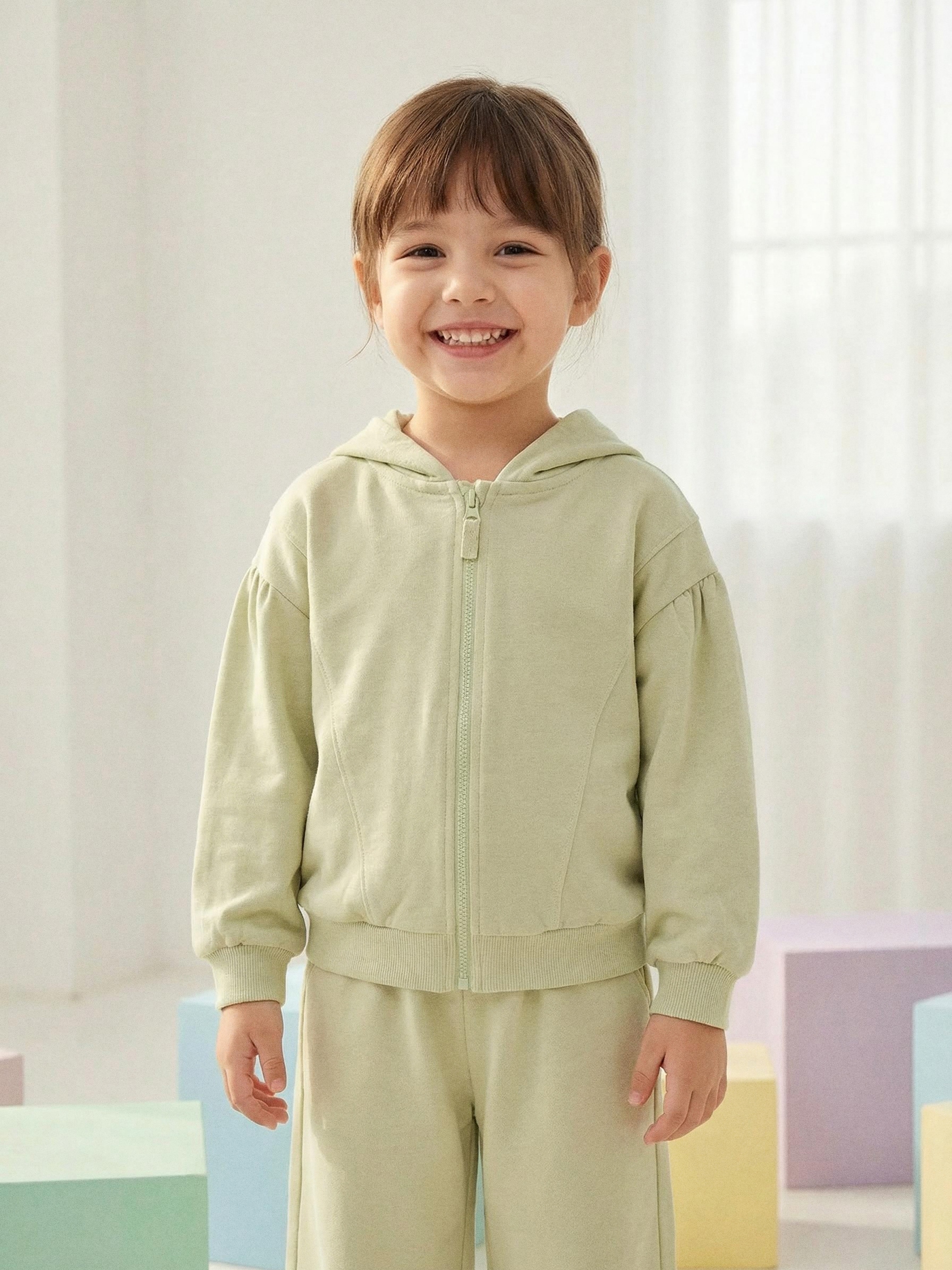 Rozpinana bluza z kapturem