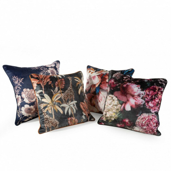 Poszewka 45x45 Velvet 22 liście palmy żyrafa botanika czarna