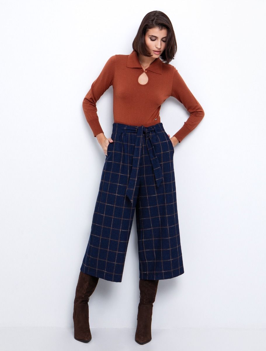 Πλεκτό κορμάκι με γιακά