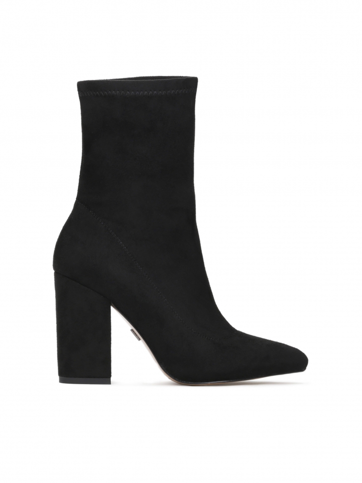 Ladies’ black boots