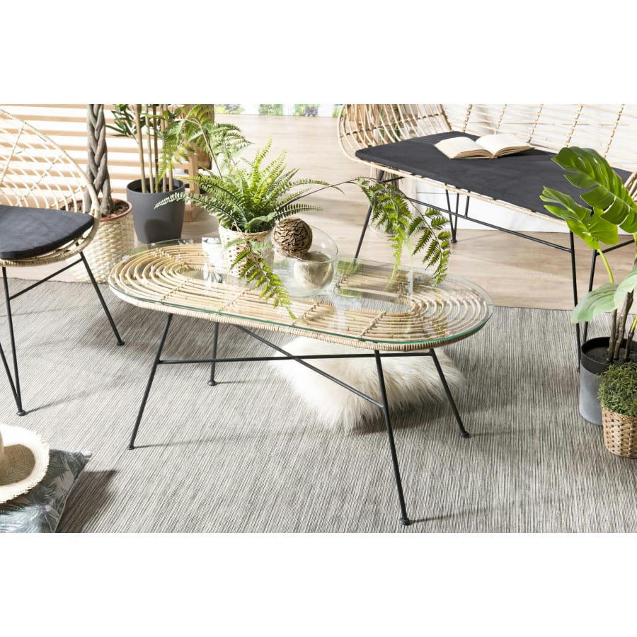 CHLOE - Table basse rotin naturel plateau verre pieds métal noir L102