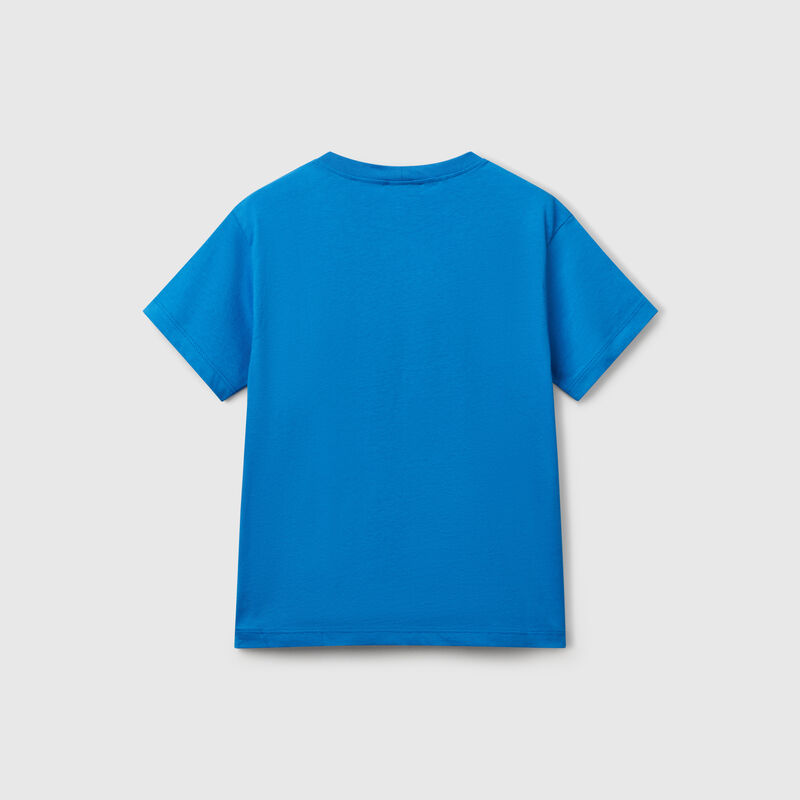 T-shirt with logo
