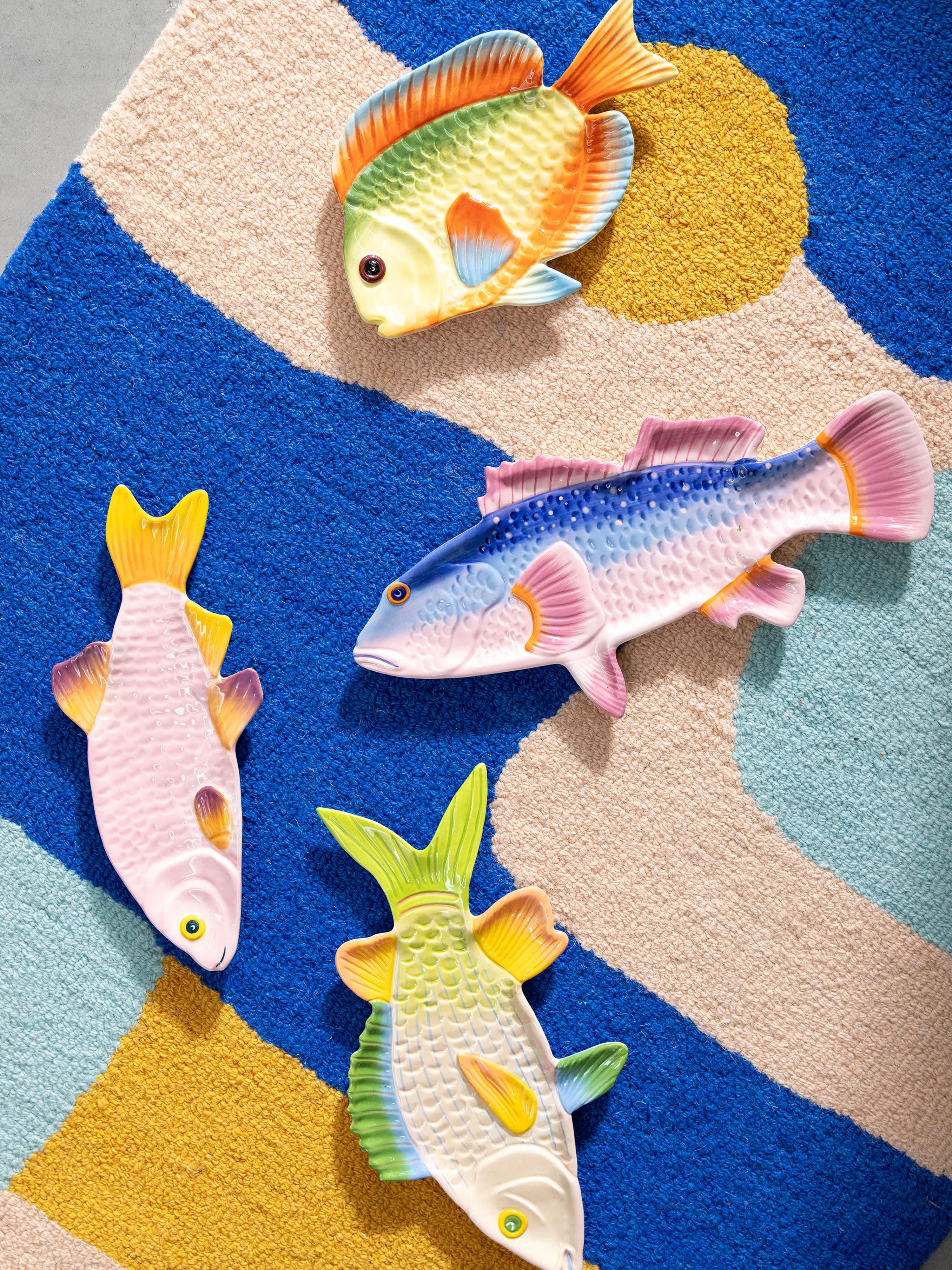 Handbemalte Servierplatte Fish aus Dolomit