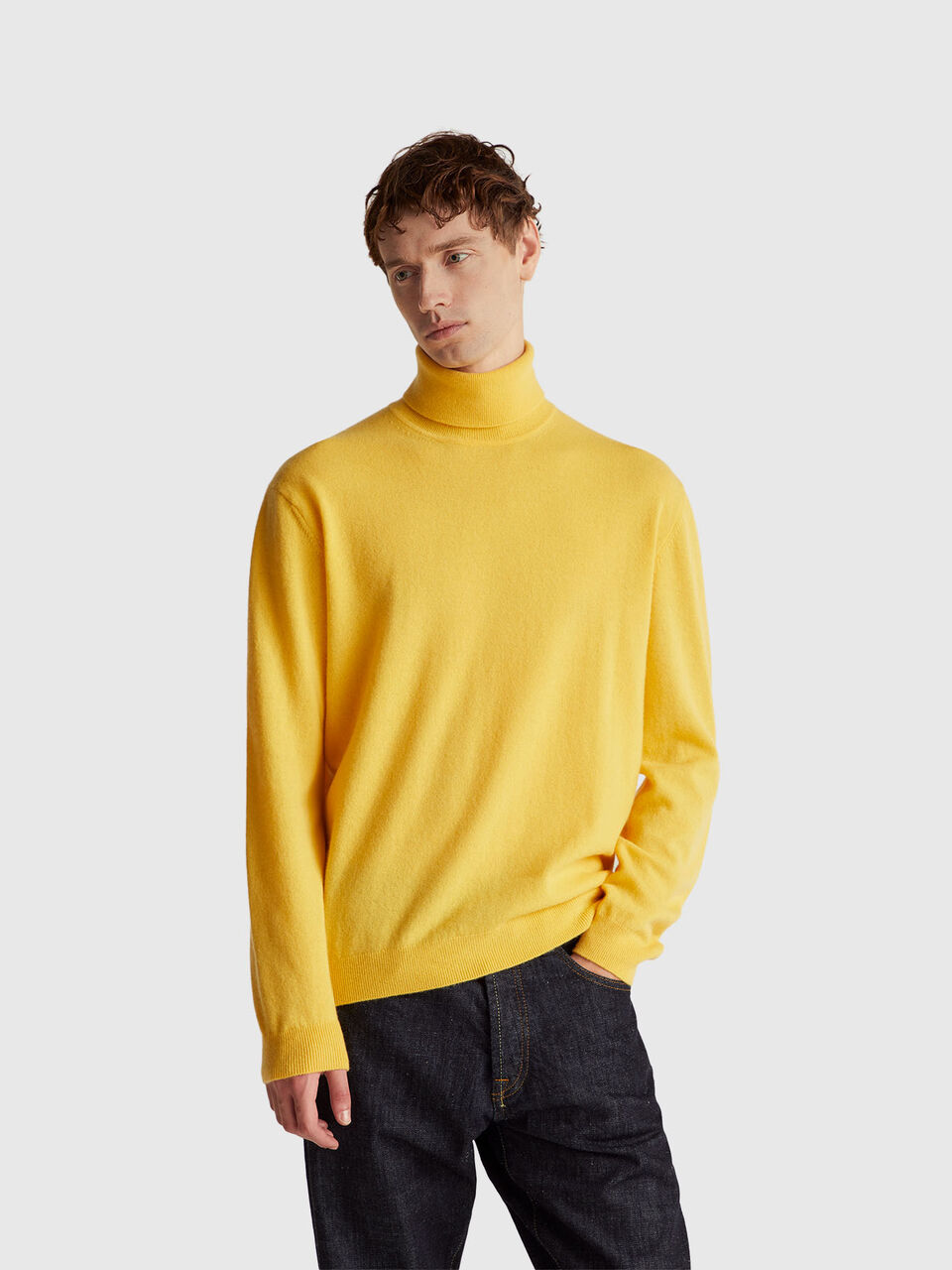 Yellow turtleneck in pure Merino wool