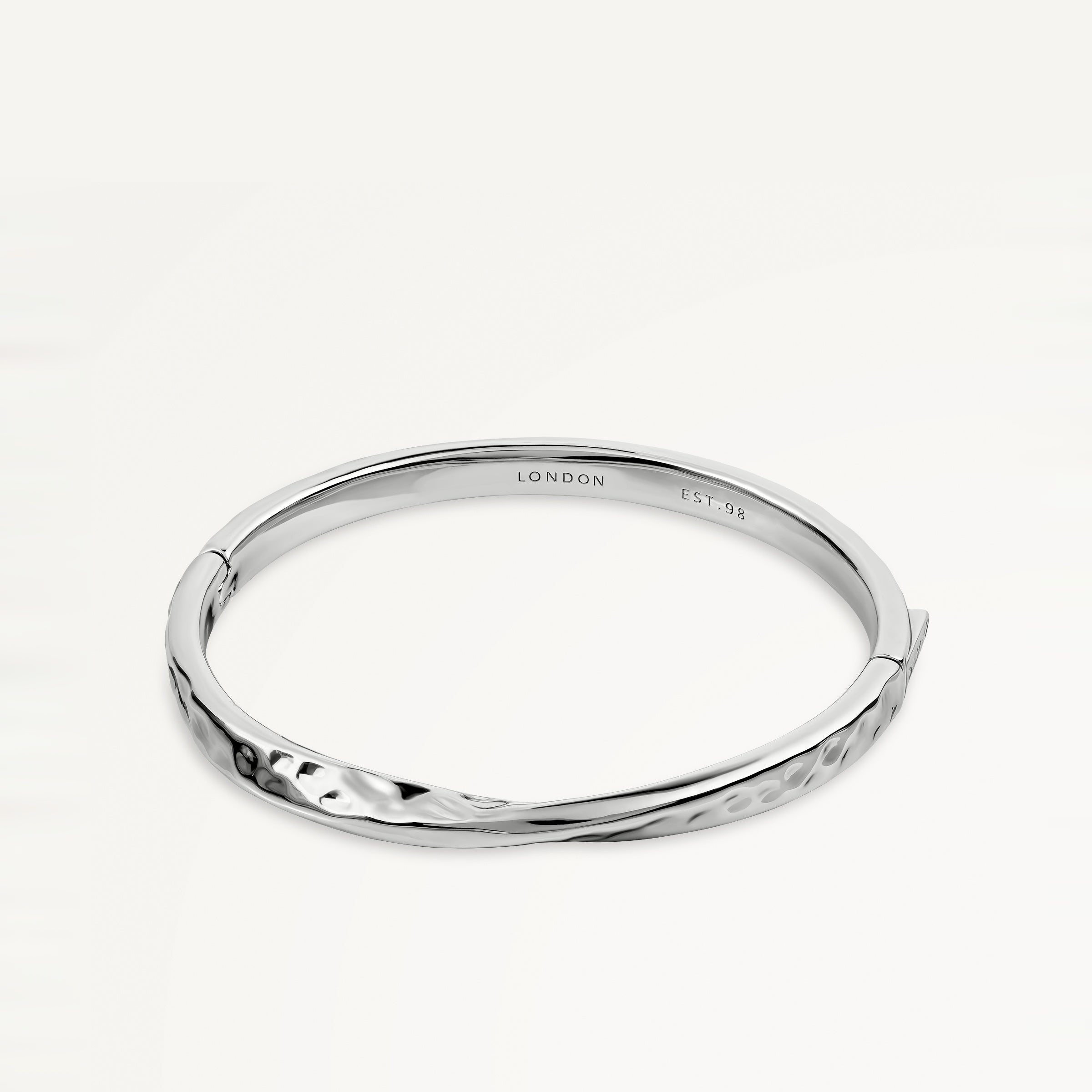 Beaton Close - Hammer Effect Bangle