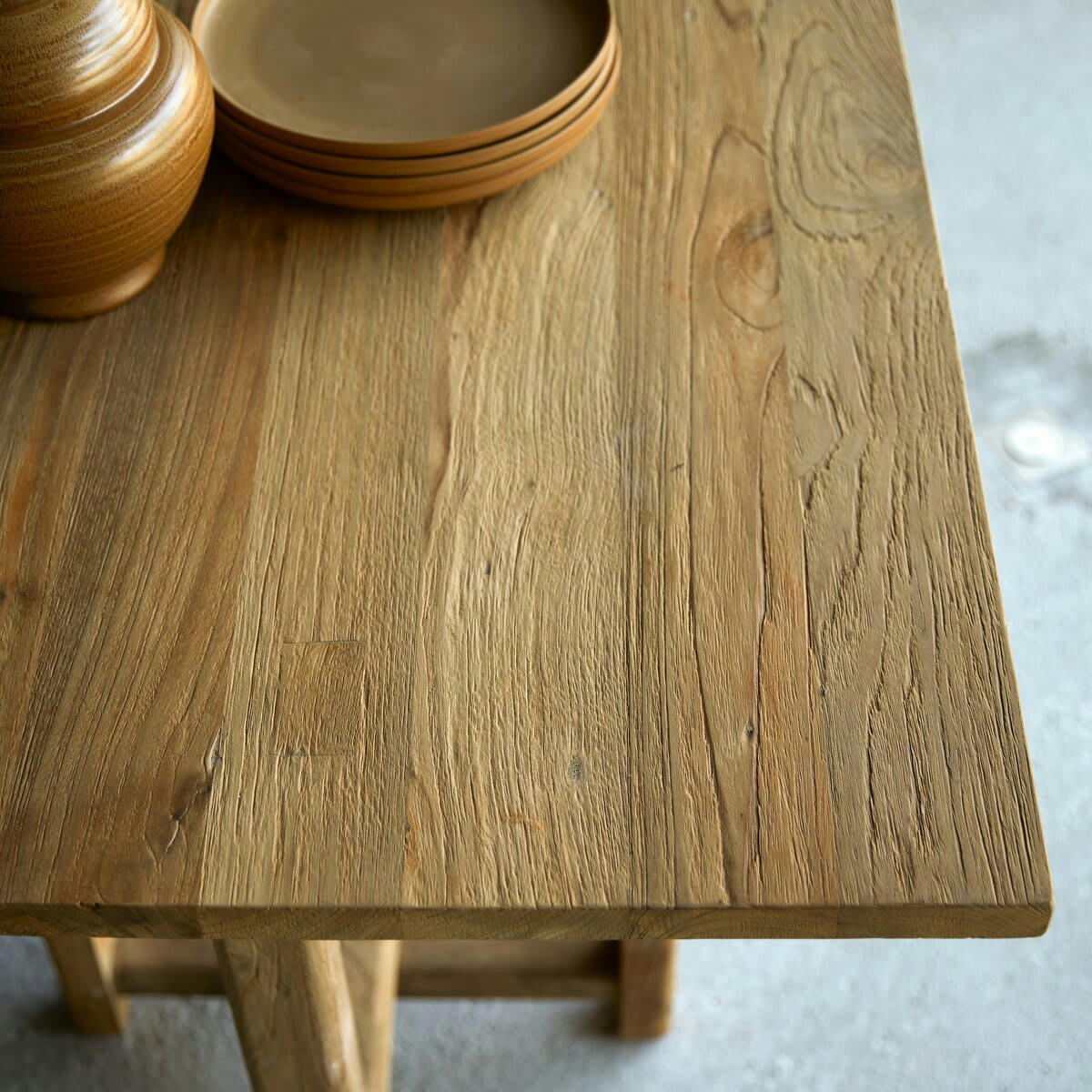 ANTONIA - Table en teck massif recyclé 6-8 pers