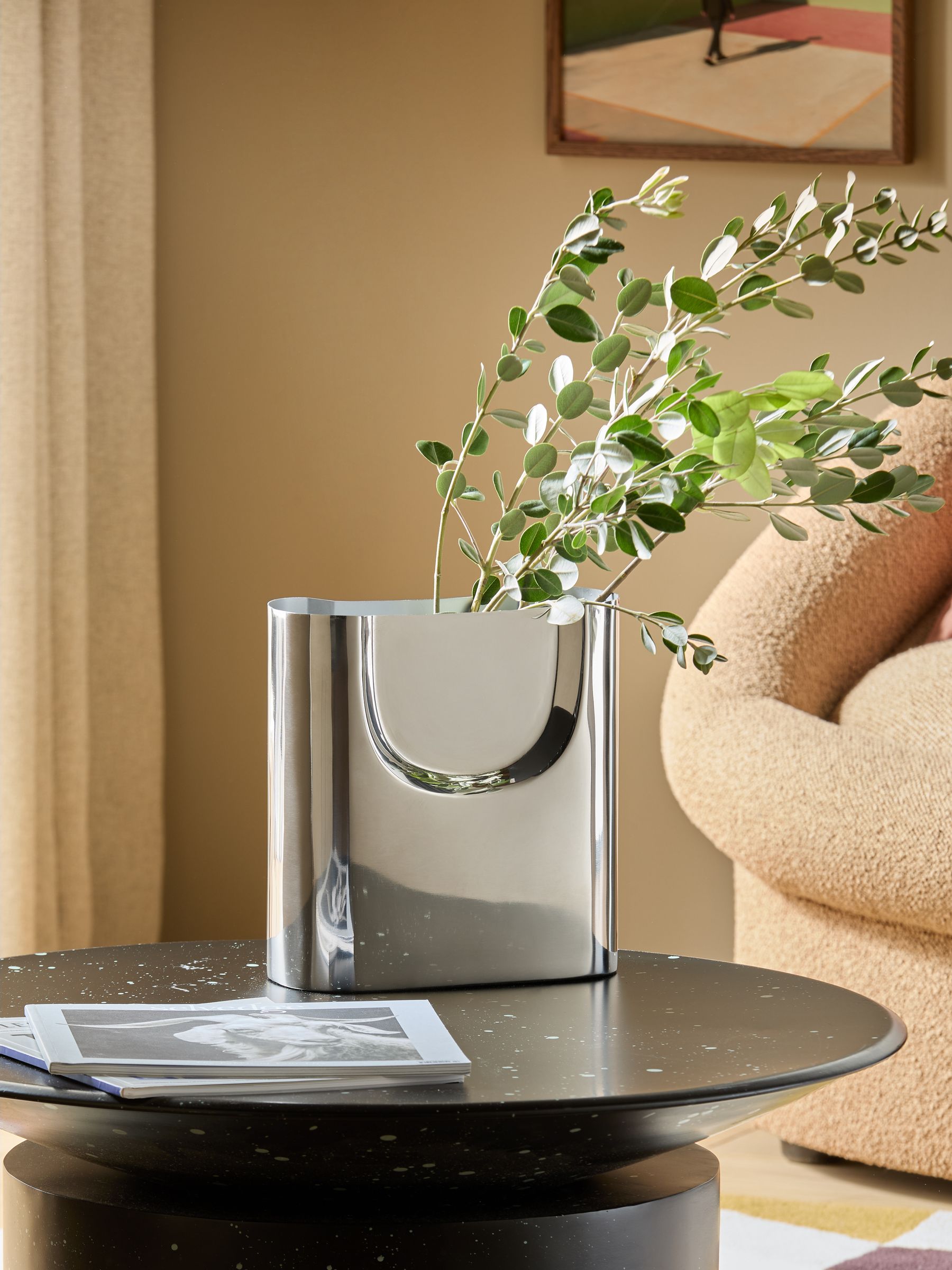 Juro Stainless Steel Vase in Chrome